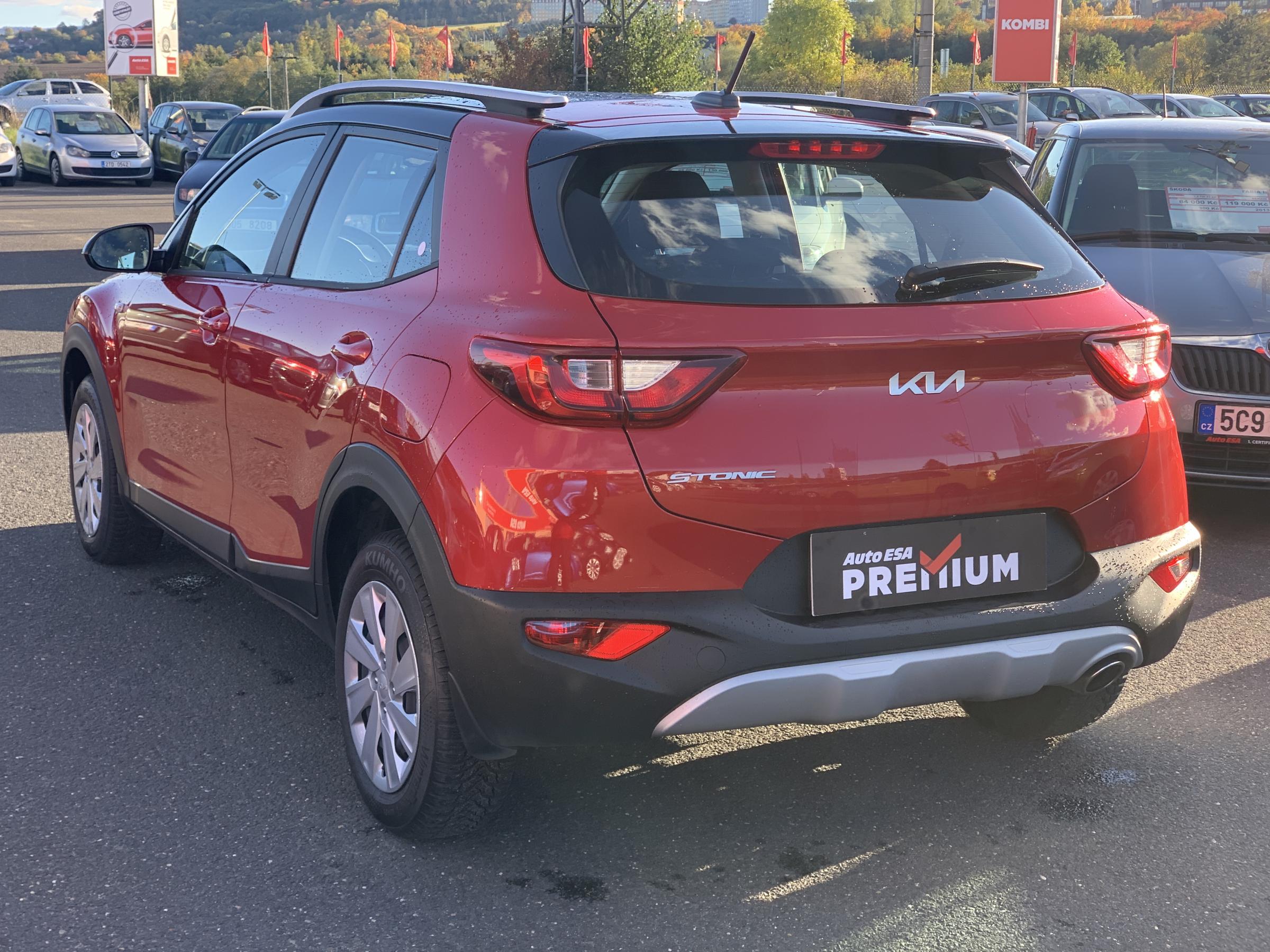 Kia Stonic, 2021 - pohled č. 4