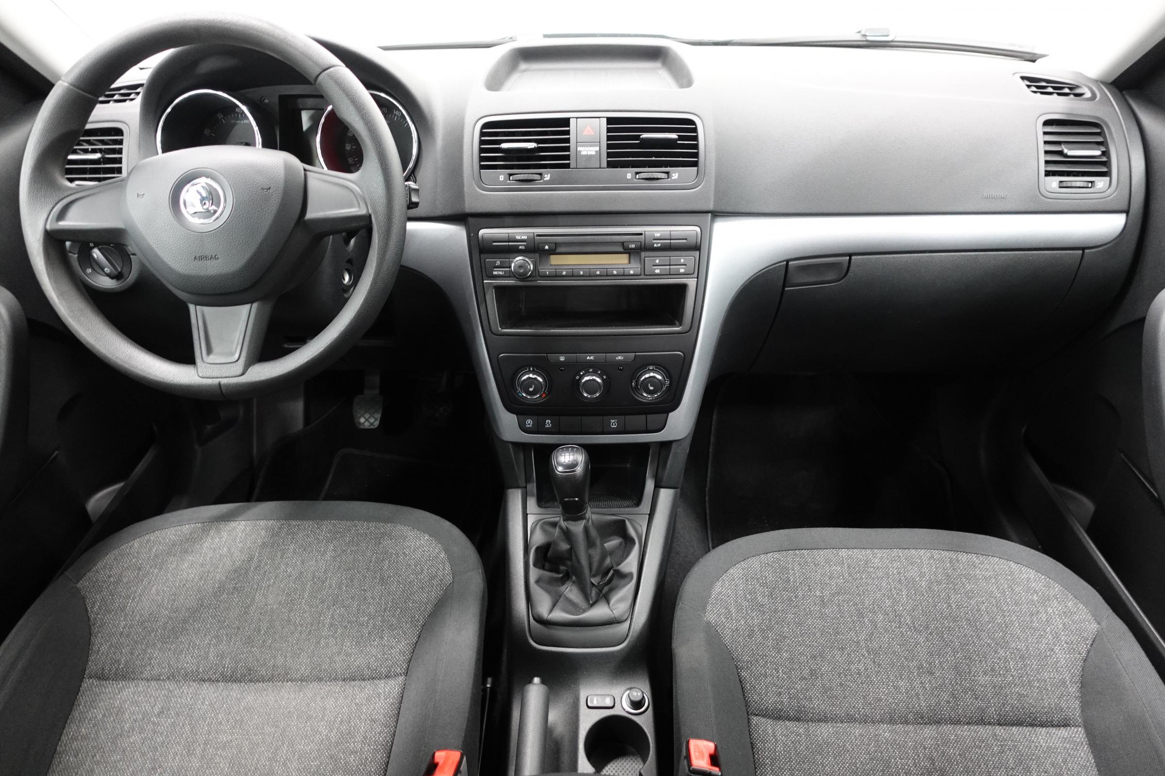 Škoda Yeti, 2015 - pohled č. 8