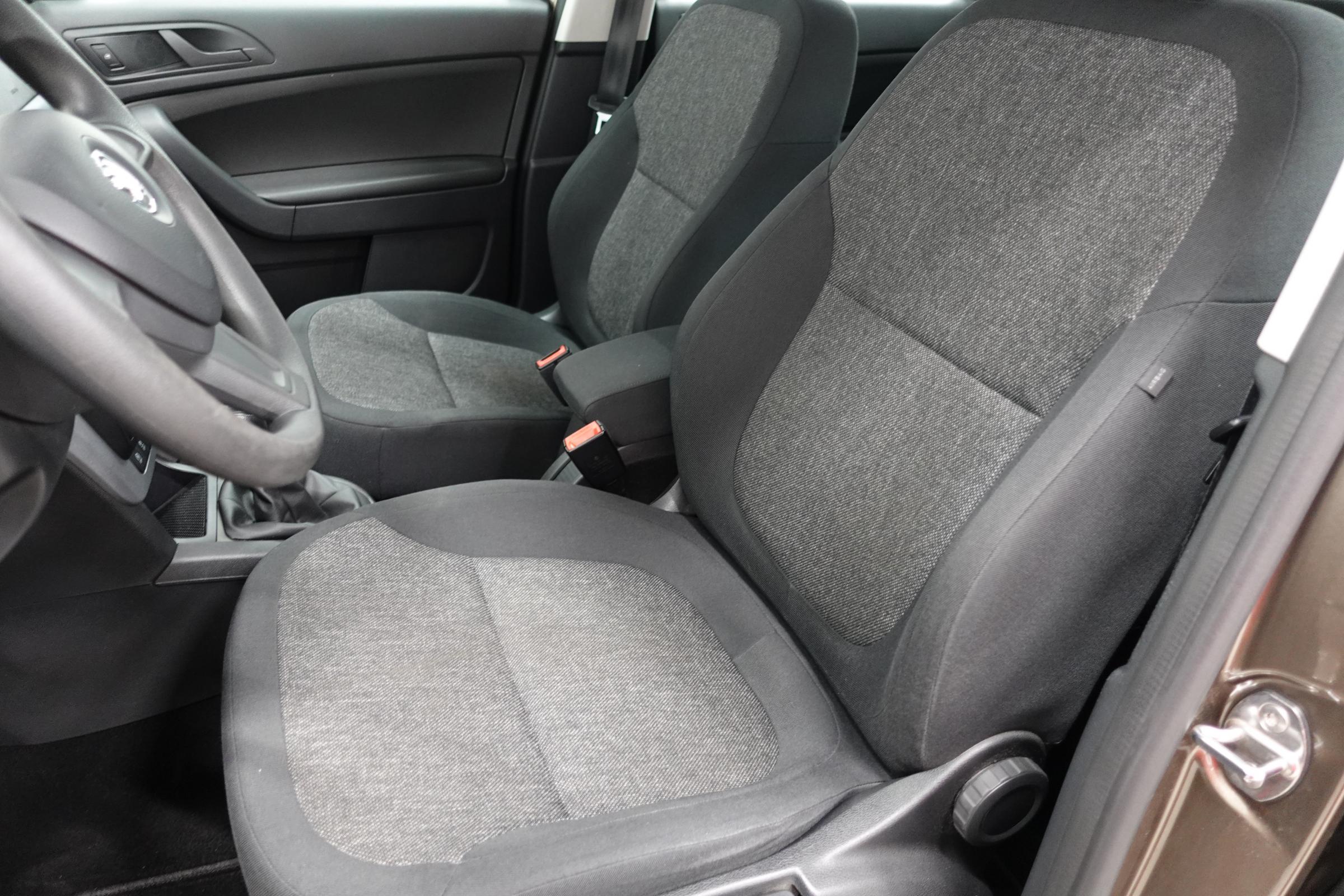 Škoda Yeti, 2015 - pohled č. 9