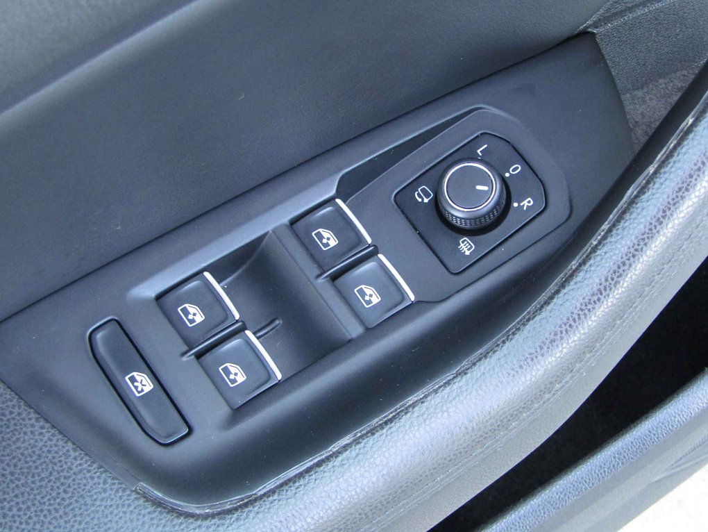 Volkswagen Passat 2.0TDi R-Line