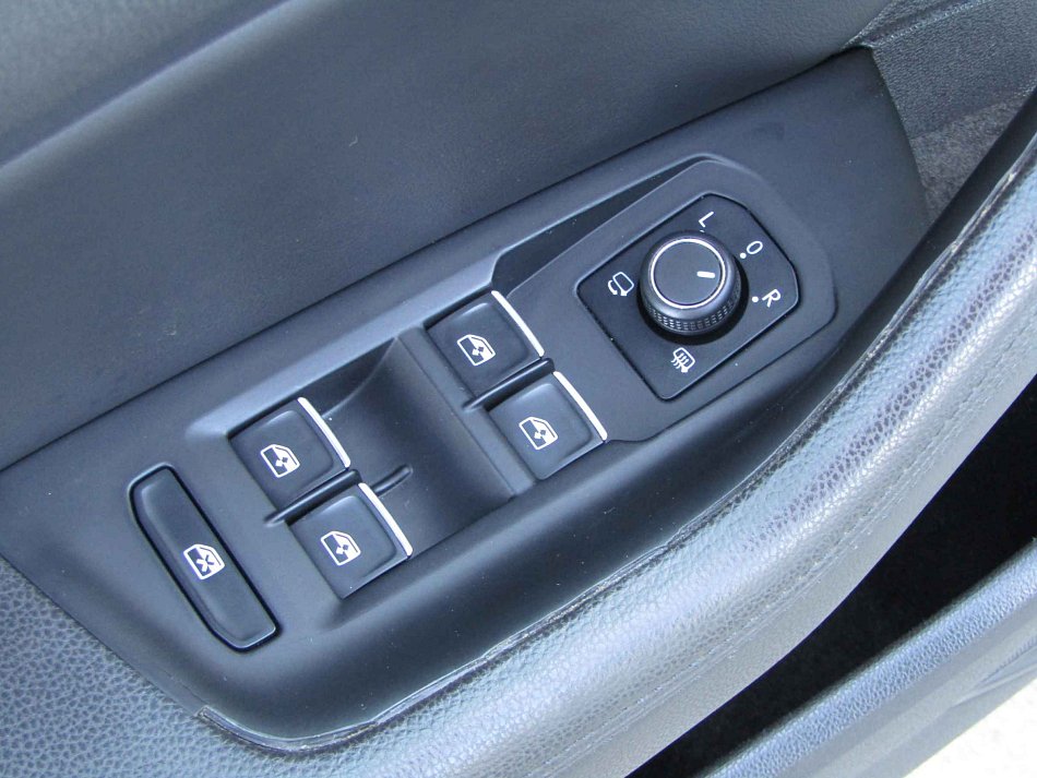 Volkswagen Passat 2.0TDi R-Line