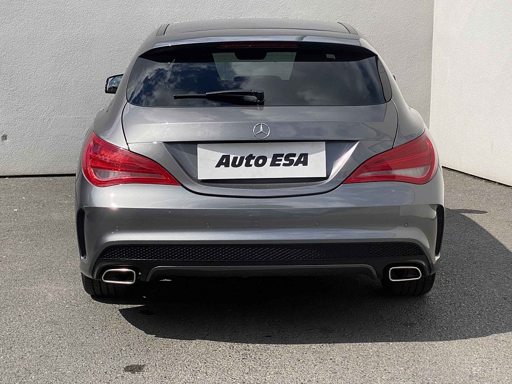 Mercedes-Benz CLA 2.0 i  250