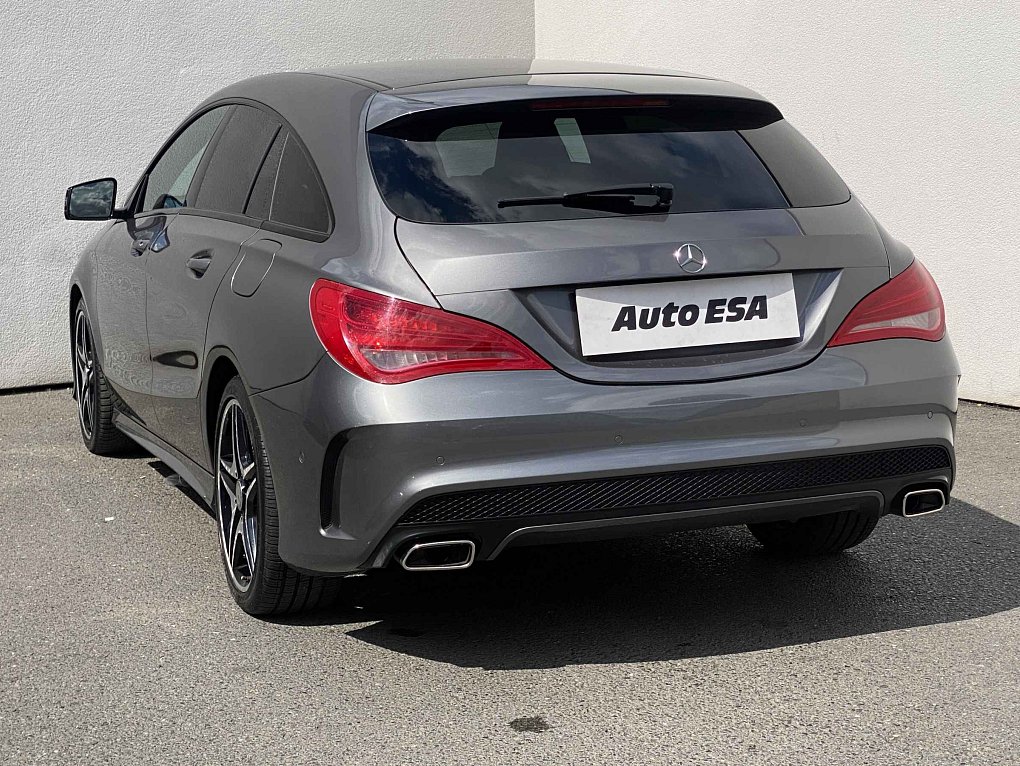 Mercedes-Benz CLA 2.0 i  250