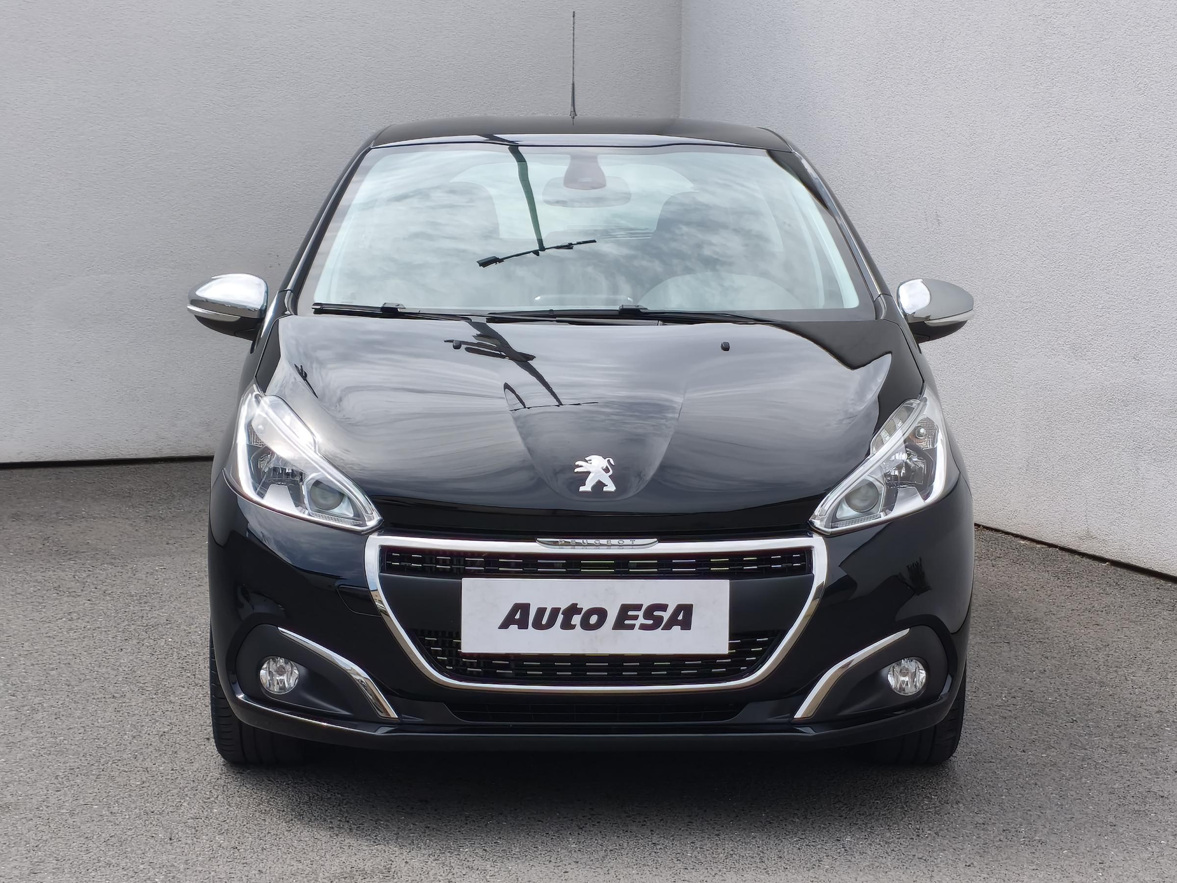 Peugeot 208, 2015 - pohled č. 2