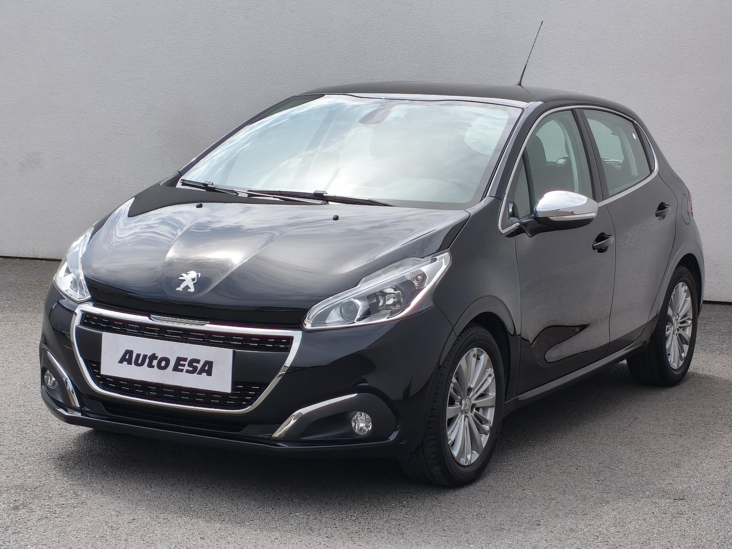 Peugeot 208, 2015 - pohled č. 3