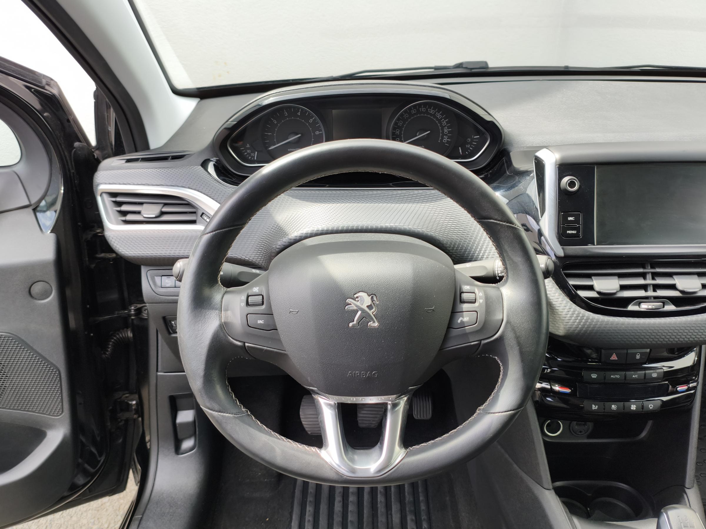 Peugeot 208, 2015 - pohled č. 9
