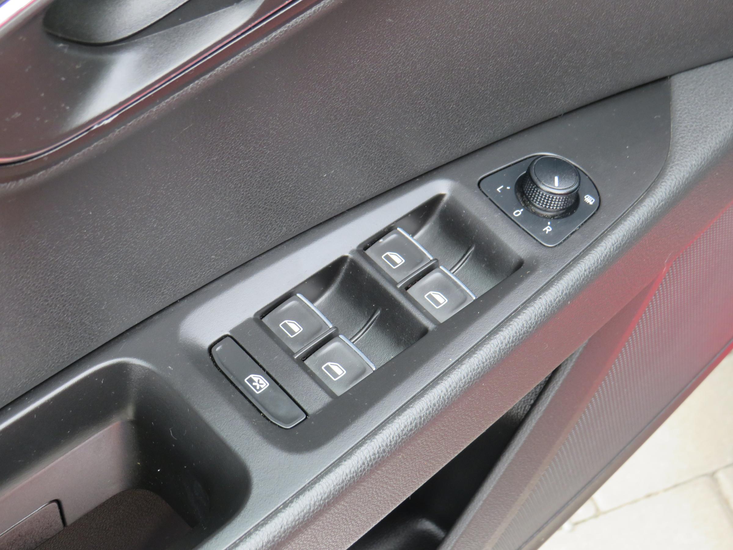 Seat Leon, 2014 - pohled č. 12