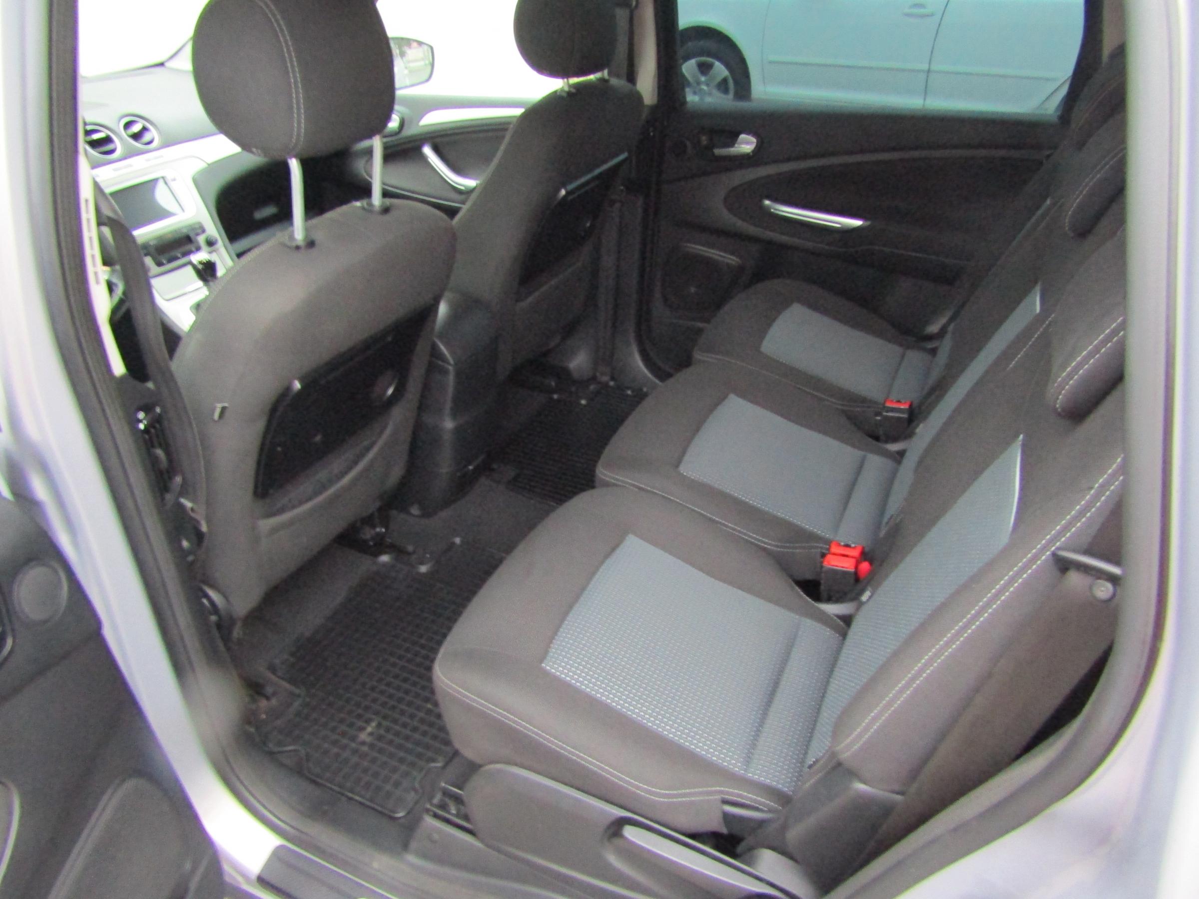 Ford S-MAX, 2011 - pohled č. 10