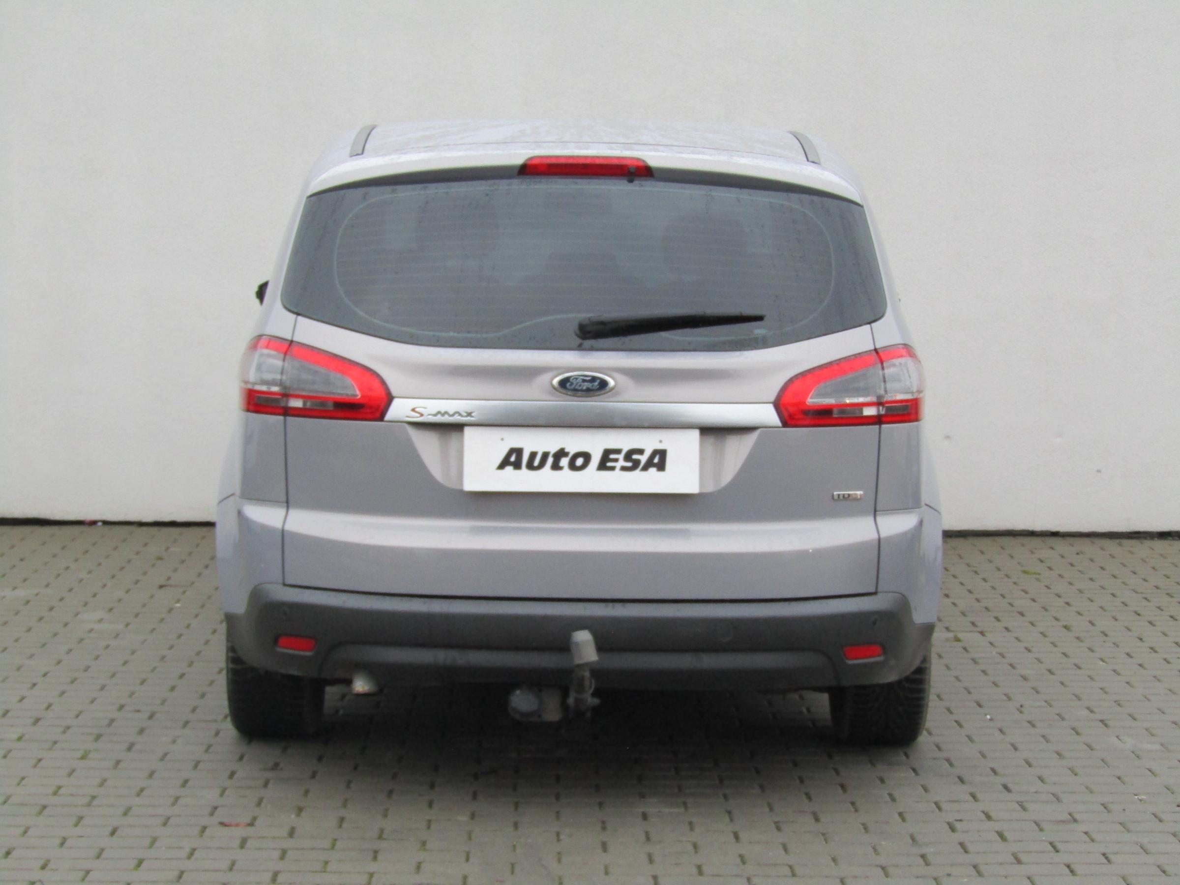 Ford S-MAX, 2011 - pohled č. 5