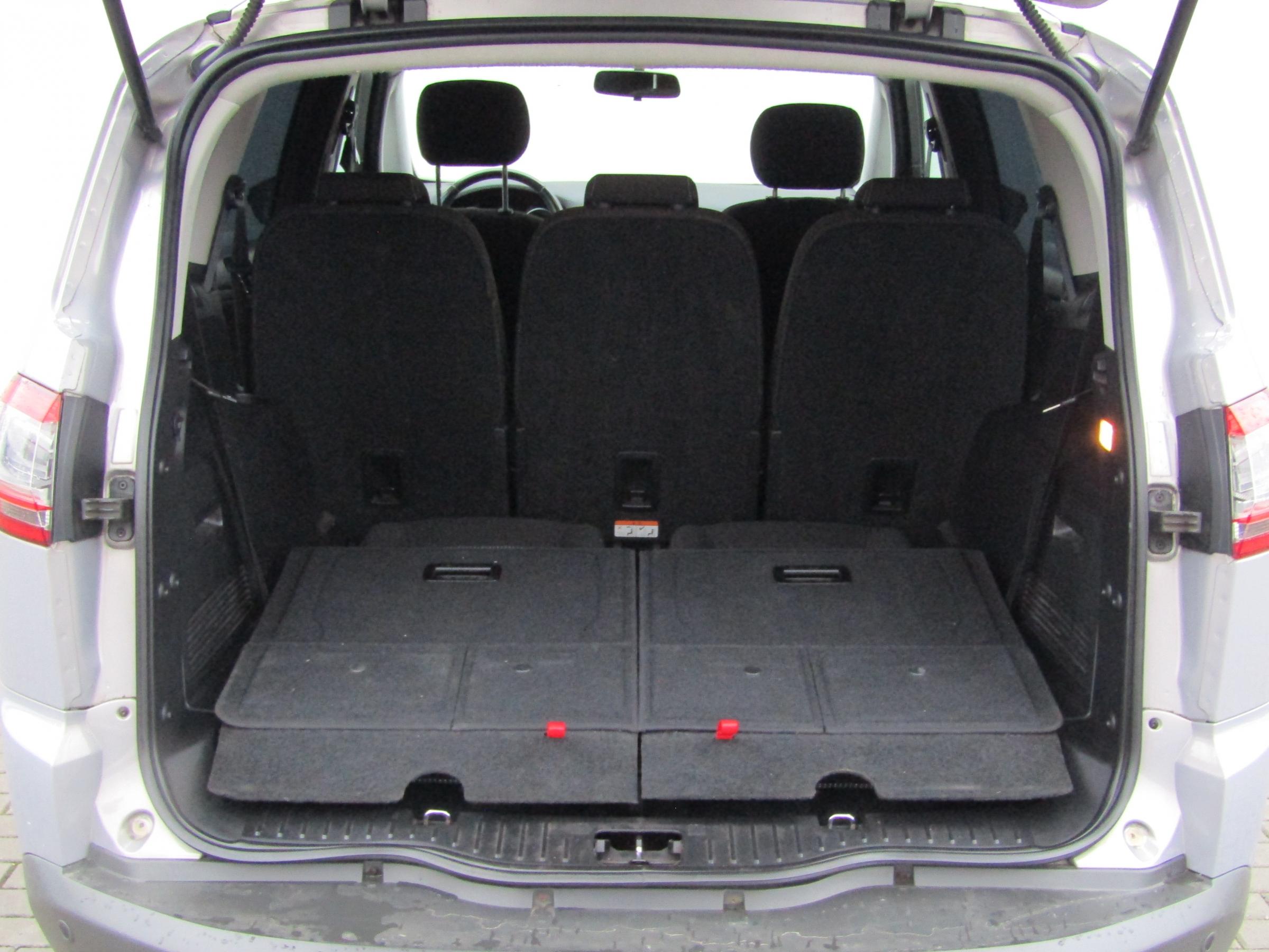 Ford S-MAX, 2011 - pohled č. 7