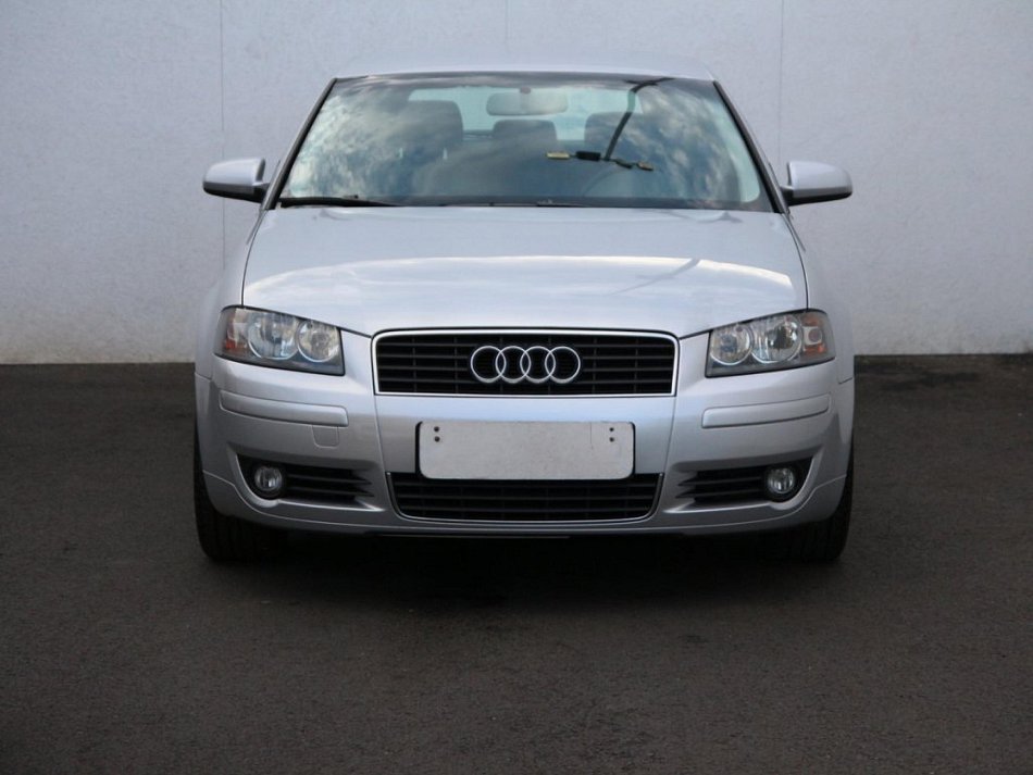 Audi A3 1.6 i 