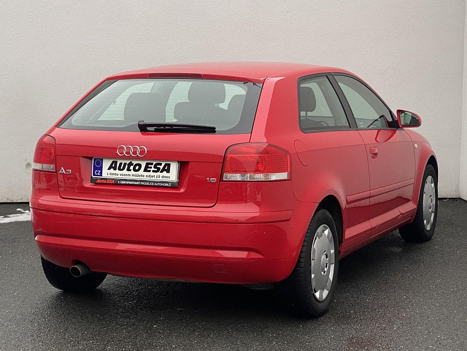 Audi A3 1.6 i 
