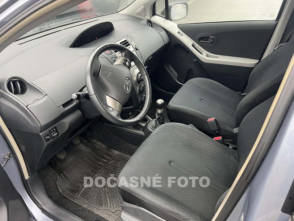 Toyota Yaris 1.0 i 
