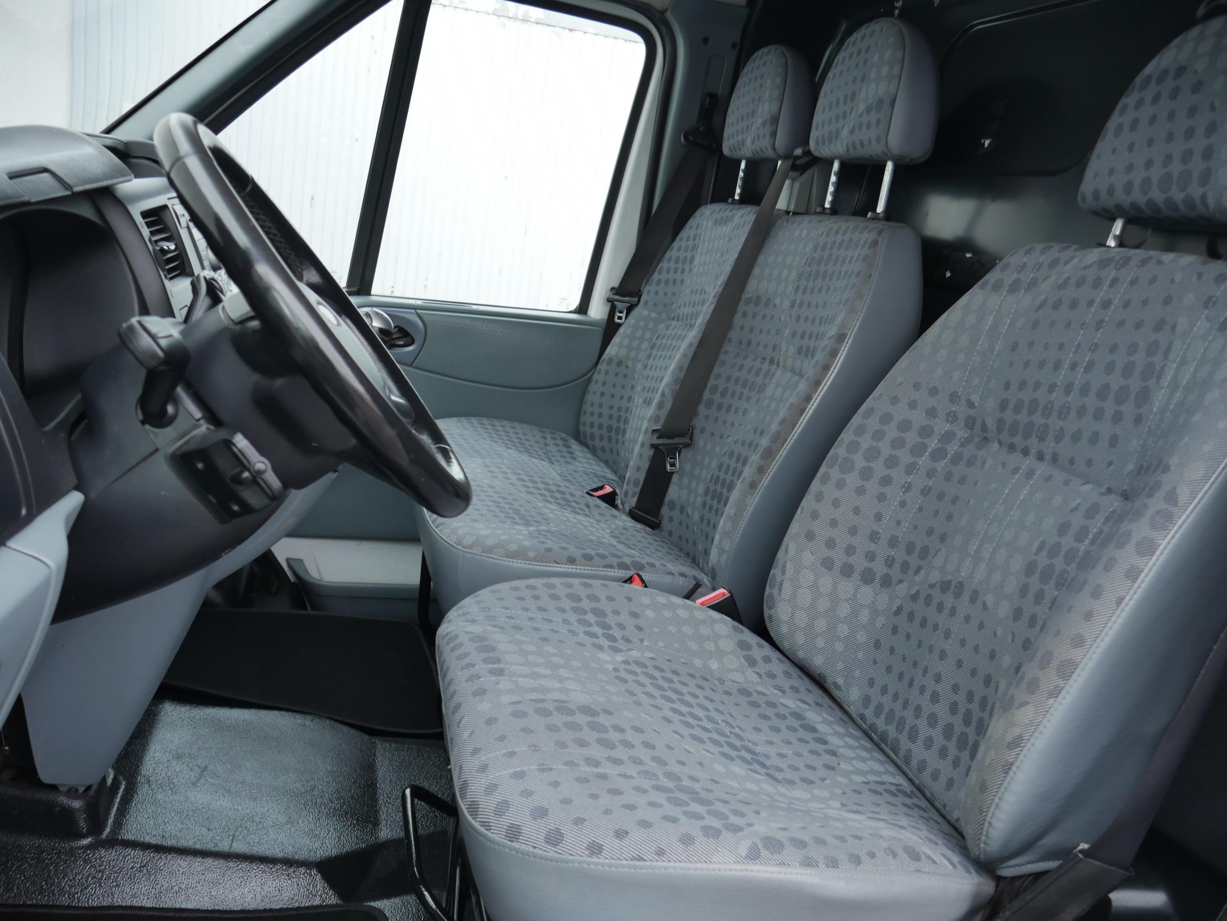 Ford Transit, 2011 - pohled č. 8