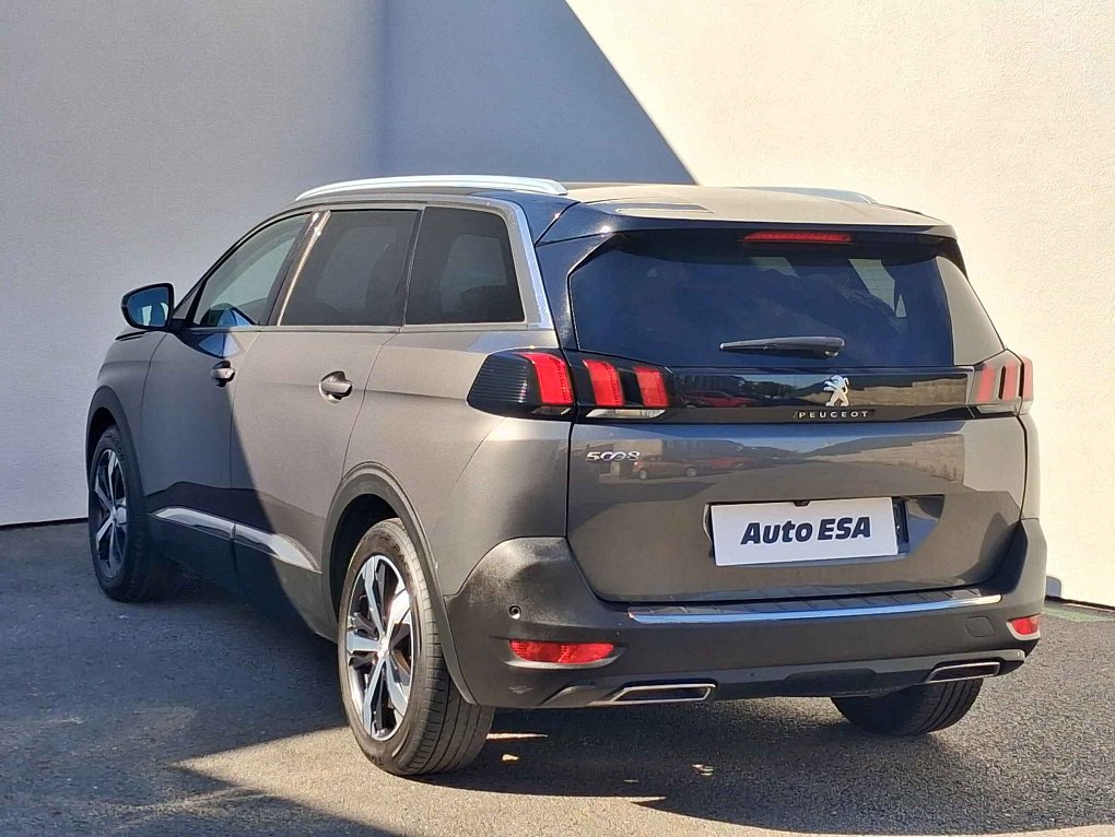 Peugeot 5008 1.5 HDi Allure 7míst