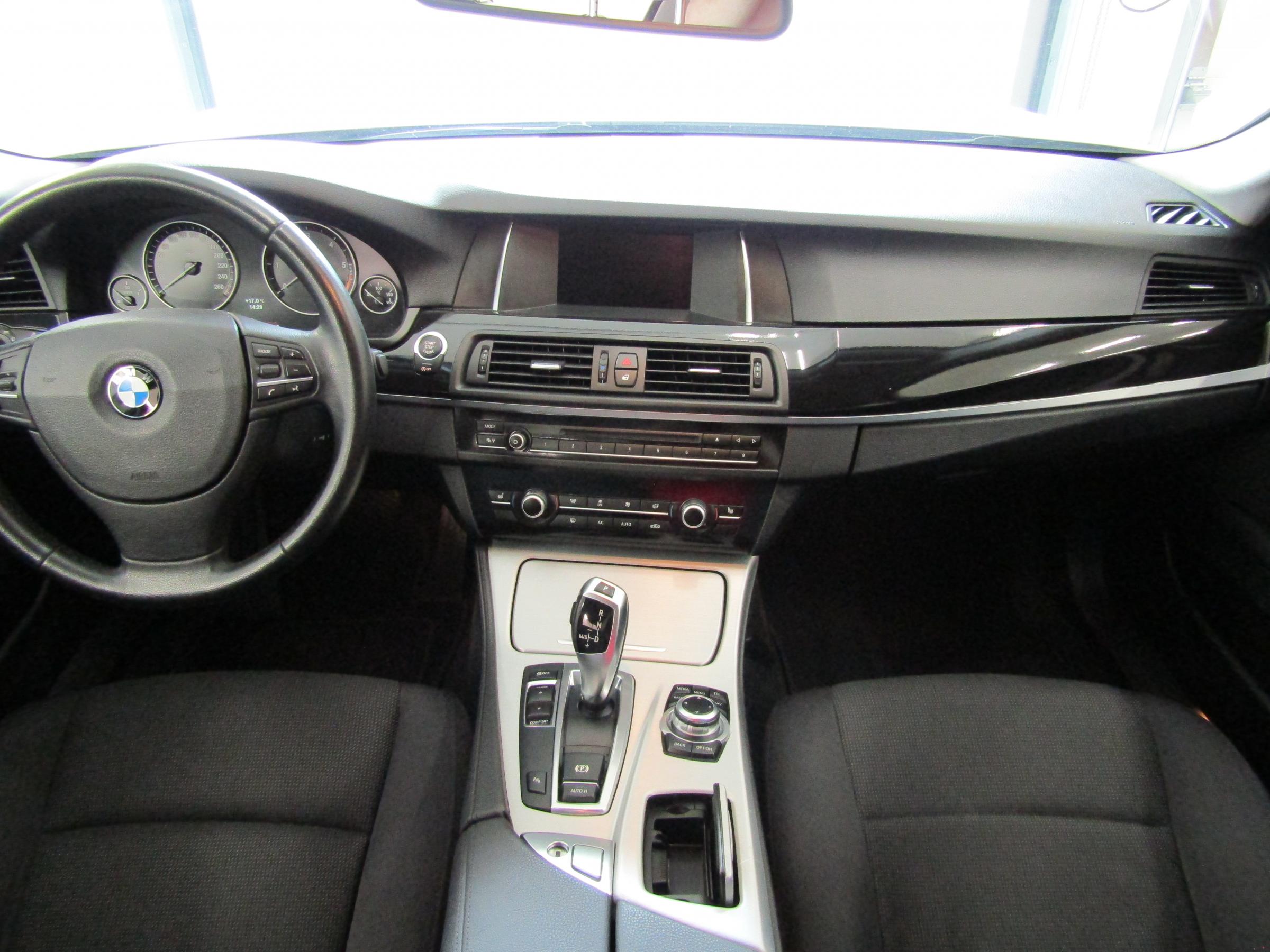 BMW Řada 5, 2013 - pohled č. 11