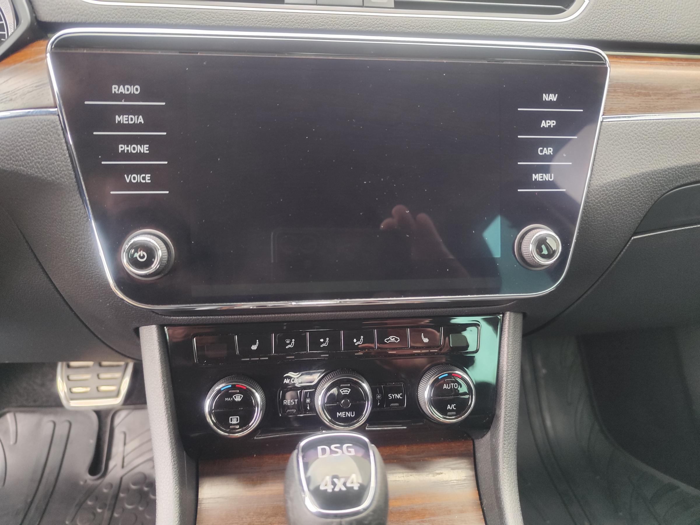 Škoda Superb III, 2021 - pohled č. 12