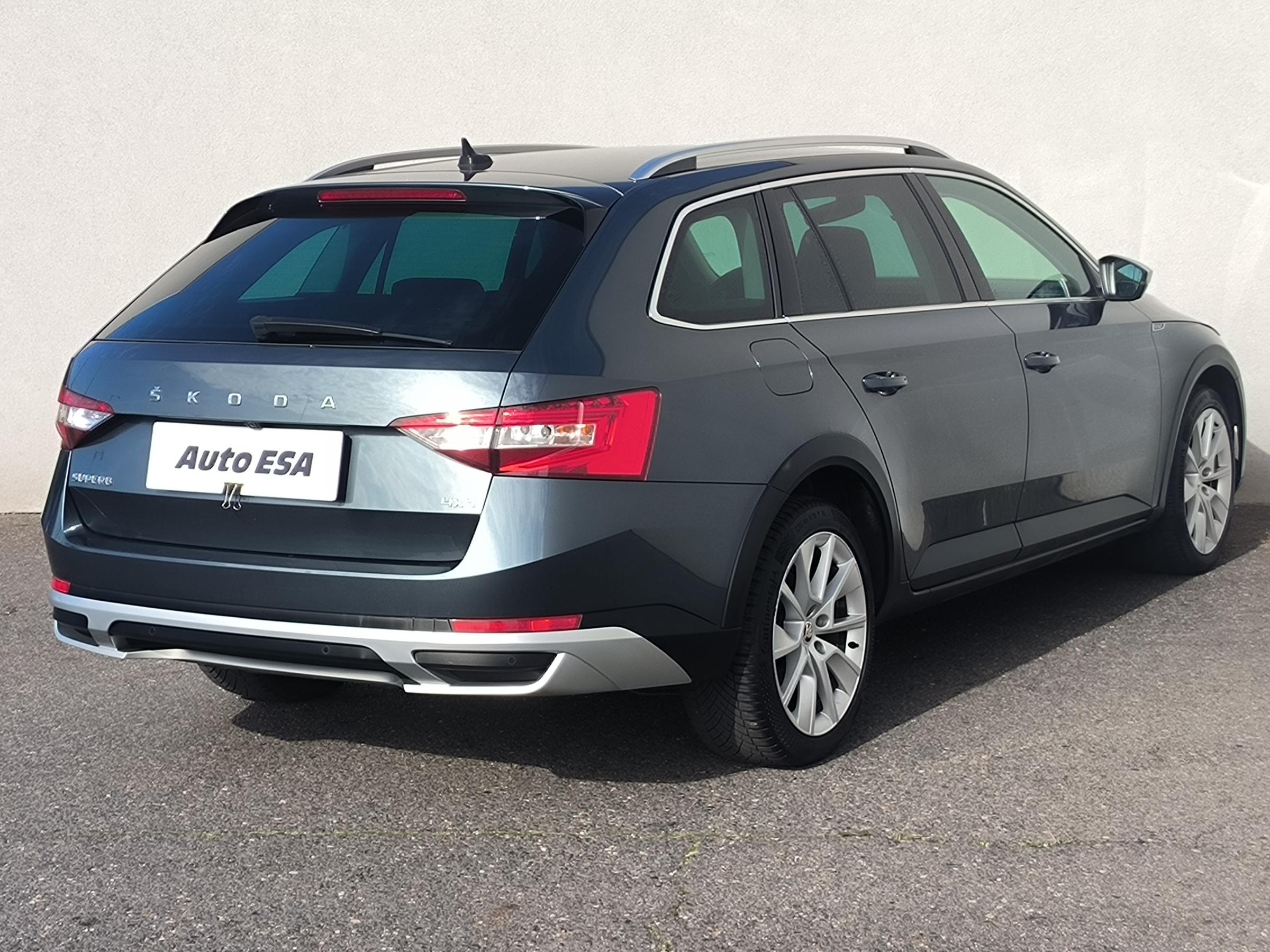 Škoda Superb III, 2021 - pohled č. 4