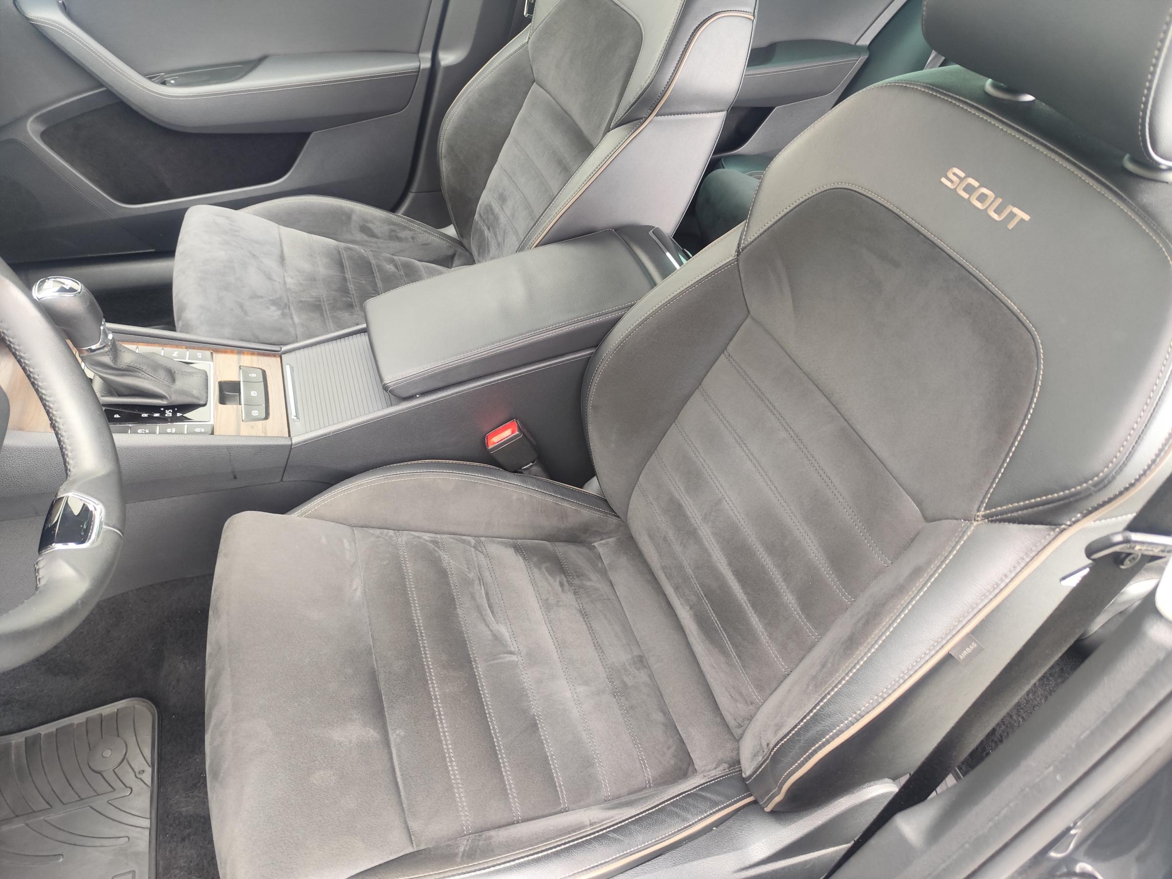 Škoda Superb III, 2021 - pohled č. 9