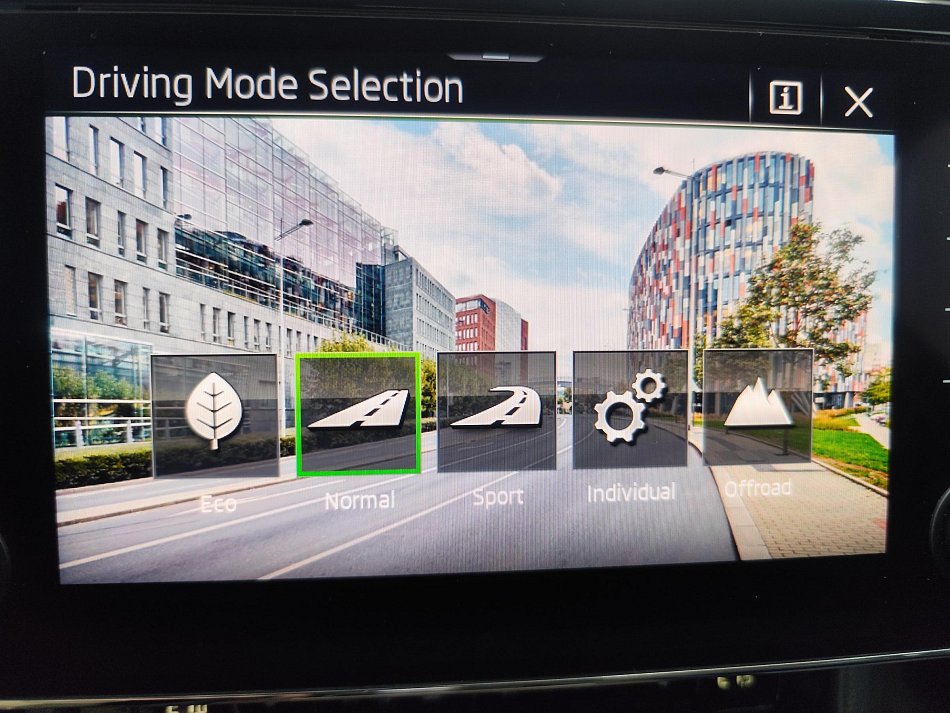 Škoda Superb III 2.0TDi Scout