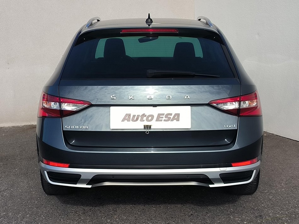 Škoda Superb III 2.0TDi Scout