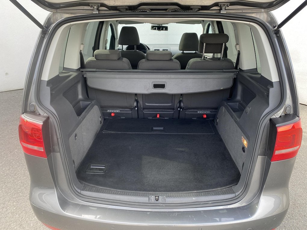 Volkswagen Touran 1.6 TDi 