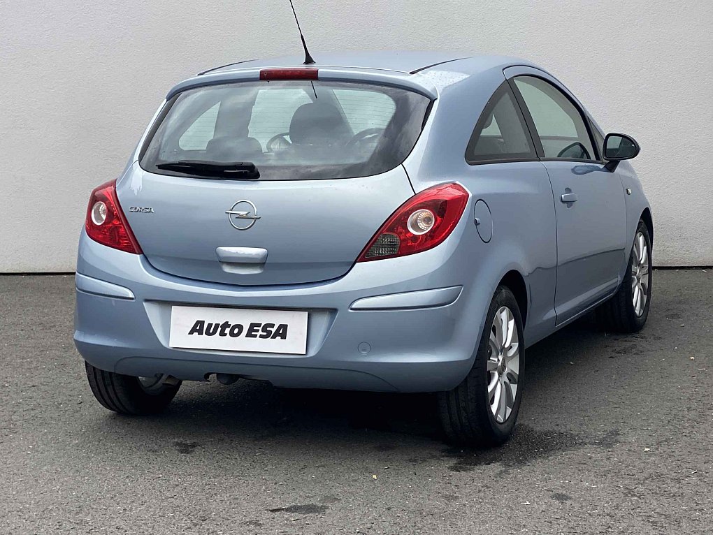 Opel Corsa 1.2i 