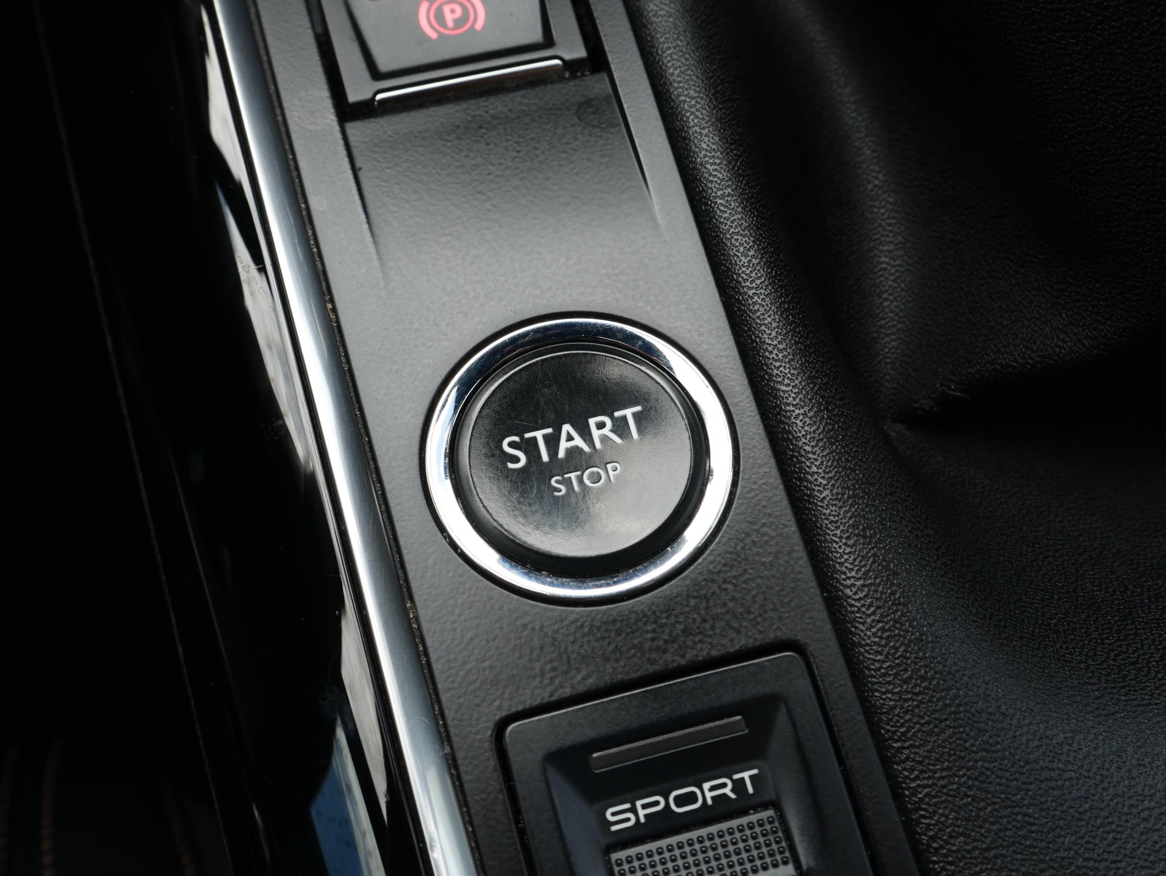 Peugeot 3008, 2018 - pohled č. 13