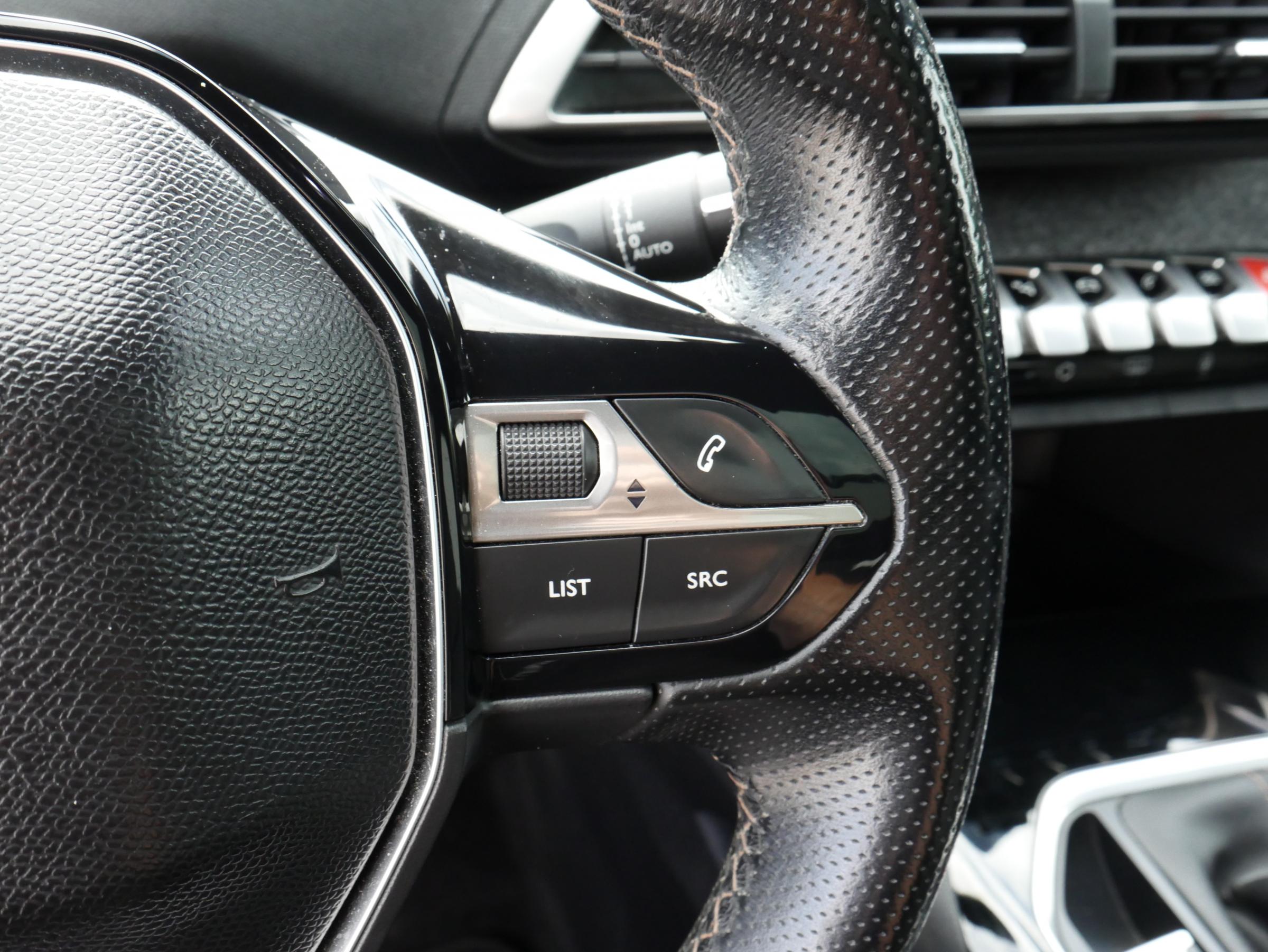 Peugeot 3008, 2018 - pohled č. 15