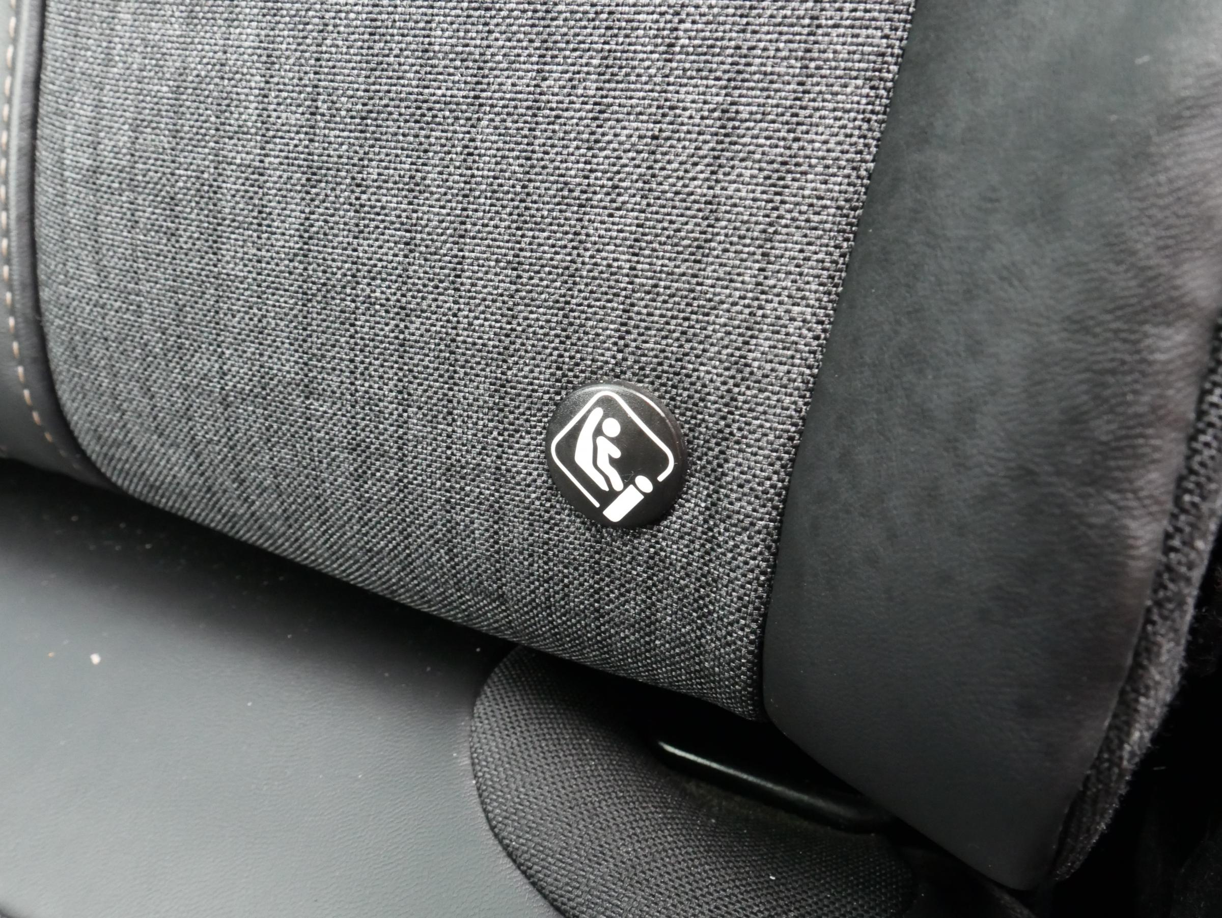 Peugeot 3008, 2018 - pohled č. 24