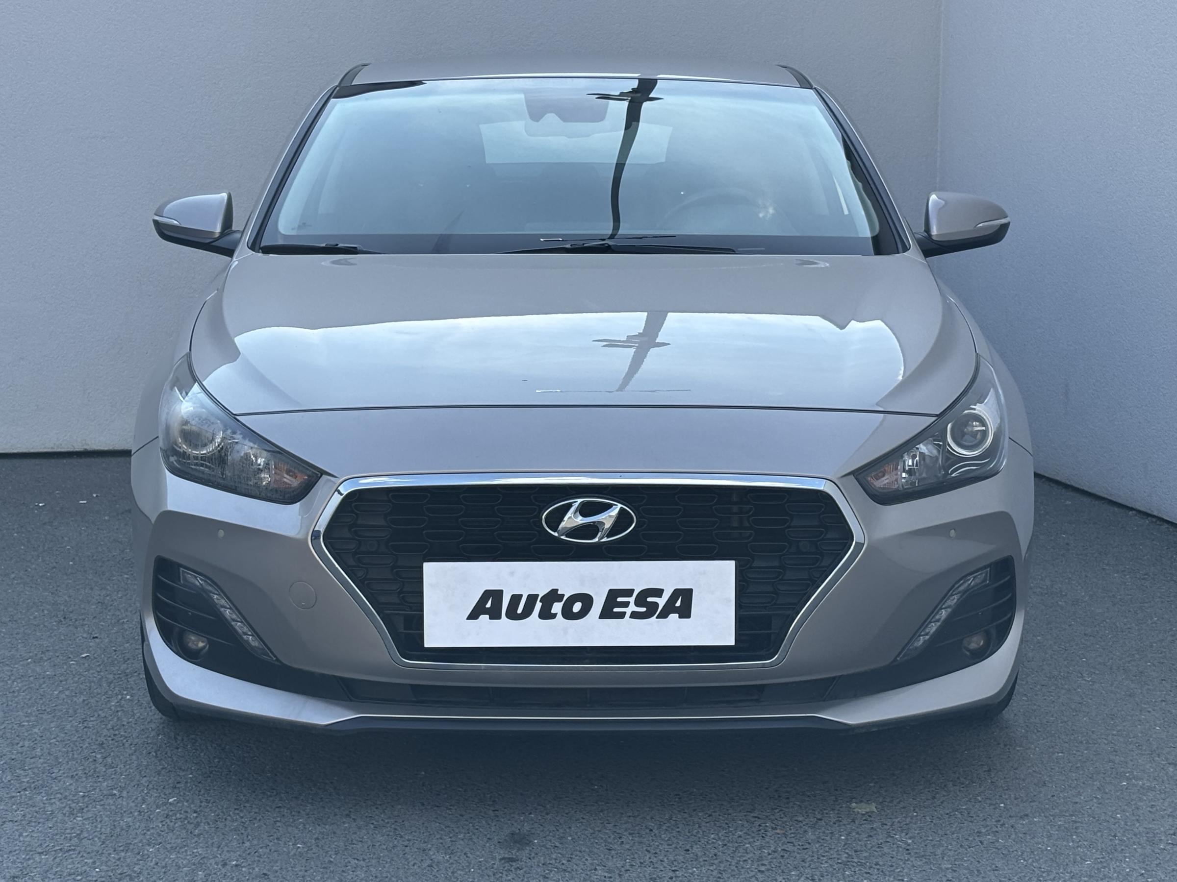 Hyundai i30, 2018 - pohled č. 2