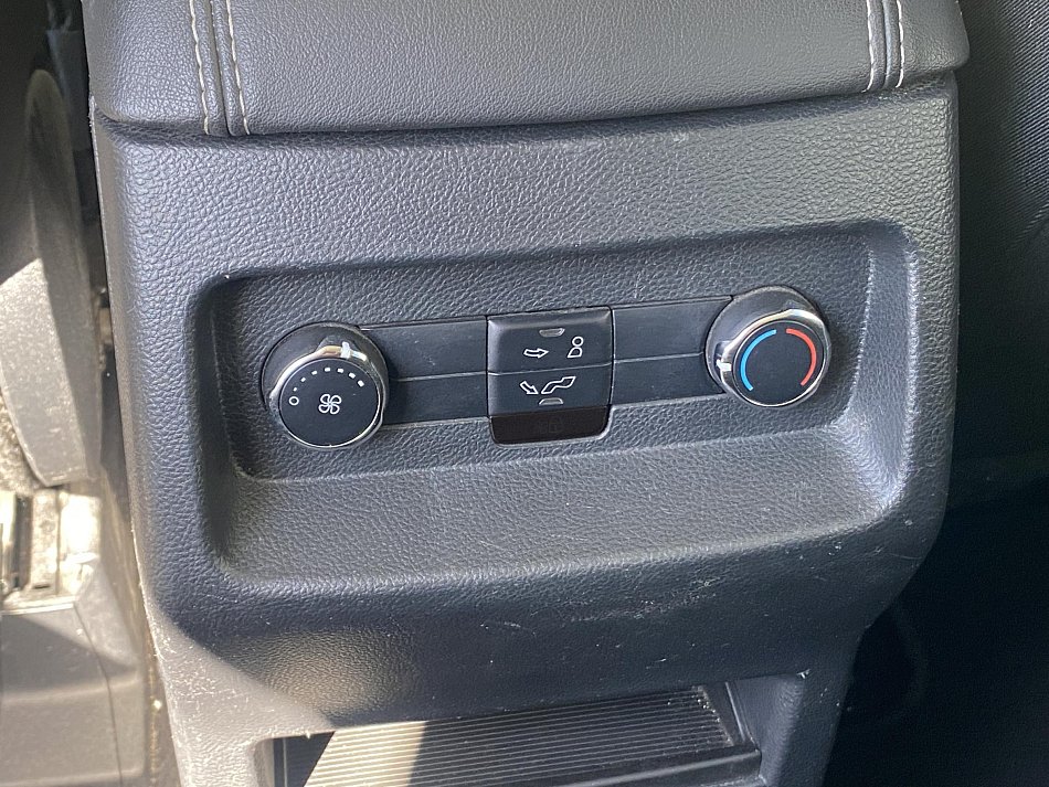 Ford Galaxy 2.0 TDCi Titanium 7míst