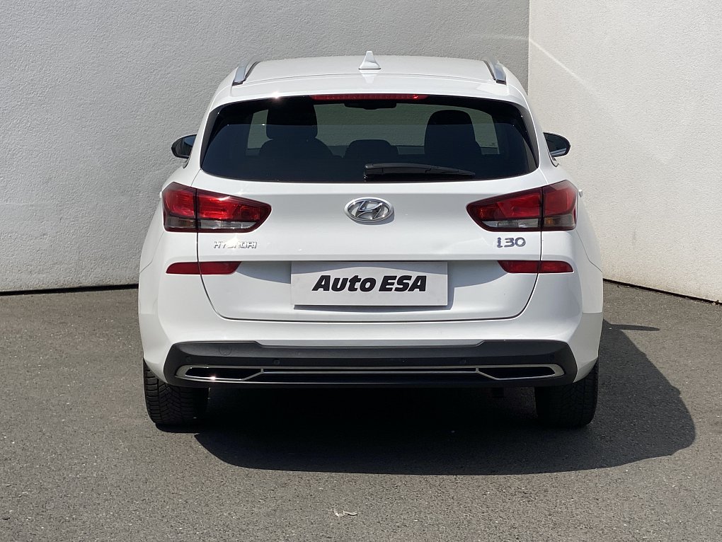 Hyundai I30 1.5 DPi Smart