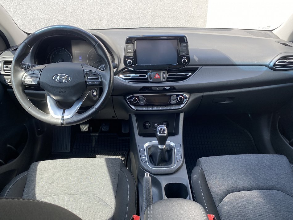Hyundai I30 1.5 DPi Smart