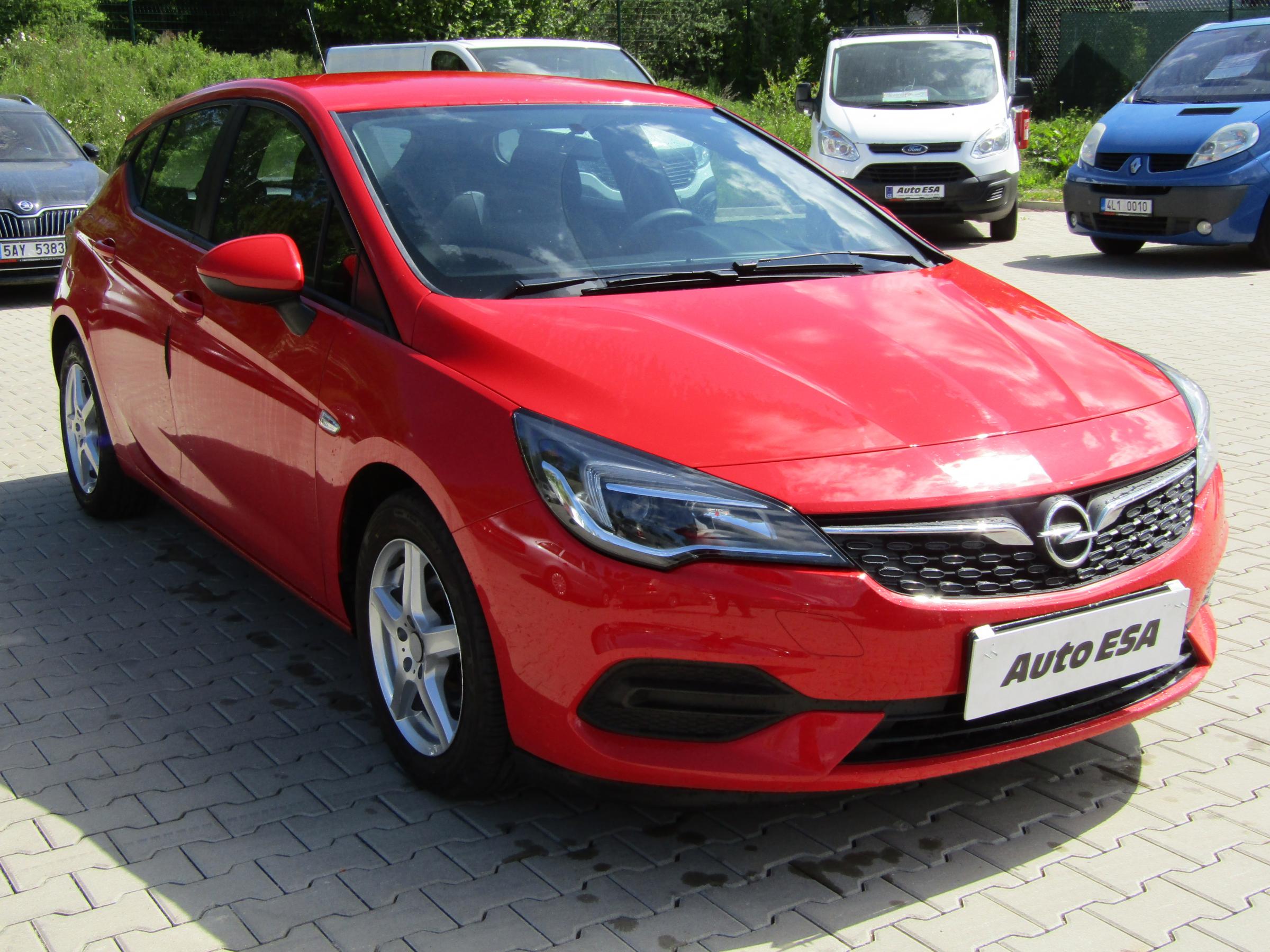 Opel Astra, 2020 - celkový pohled