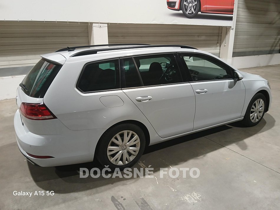 Volkswagen Golf 2.0 TDi 
