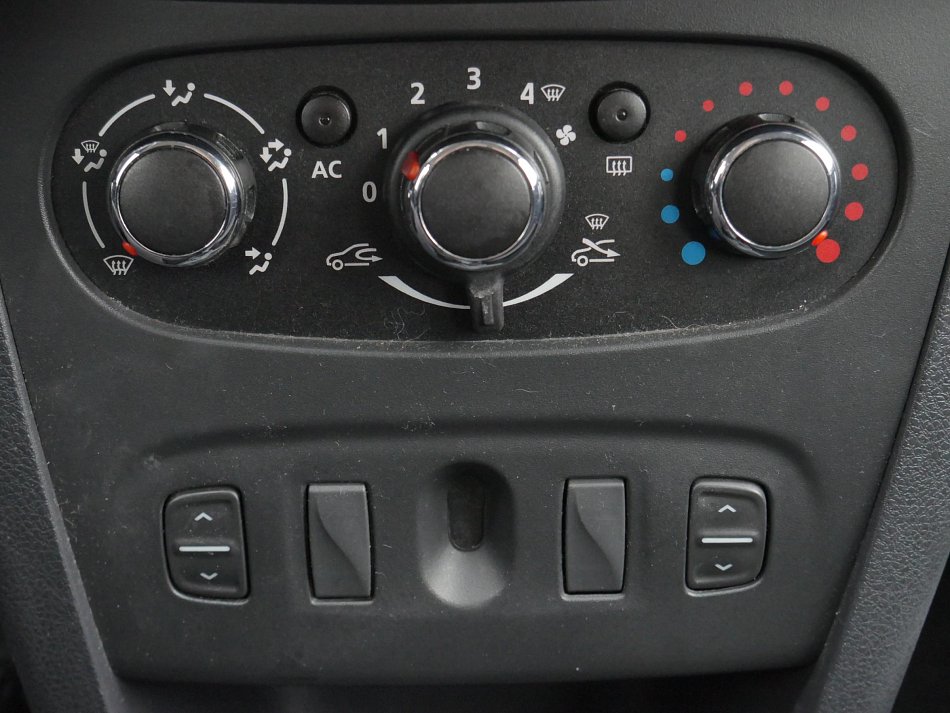 Dacia Sandero 1.2 16V 