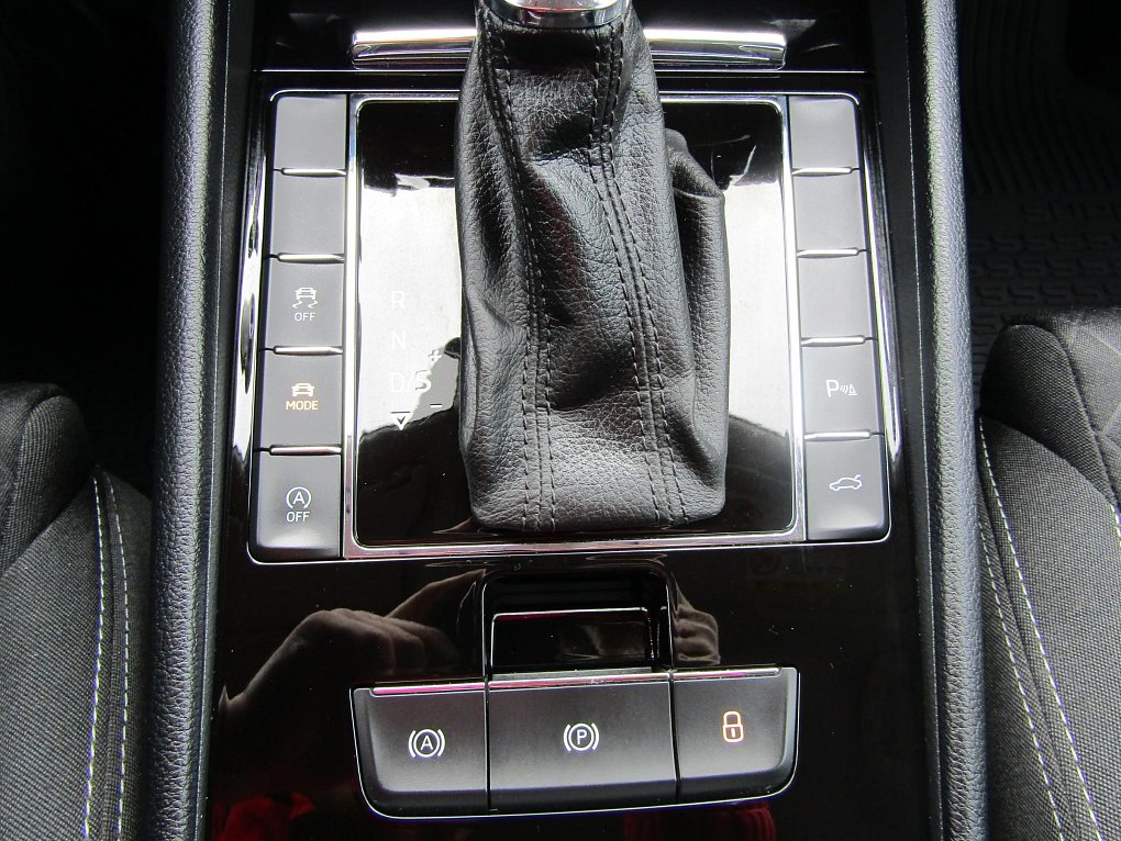 Škoda Superb III 2.0 TDi 