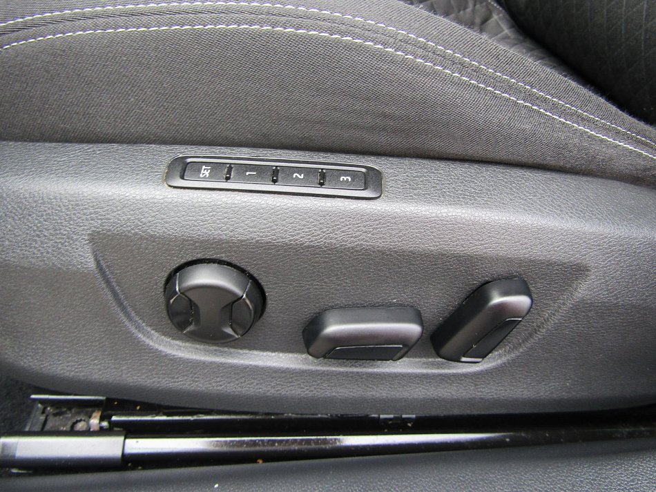 Škoda Superb III 2.0 TDi 