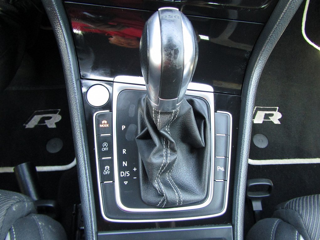 Volkswagen Golf 2.0 TSi  4x4