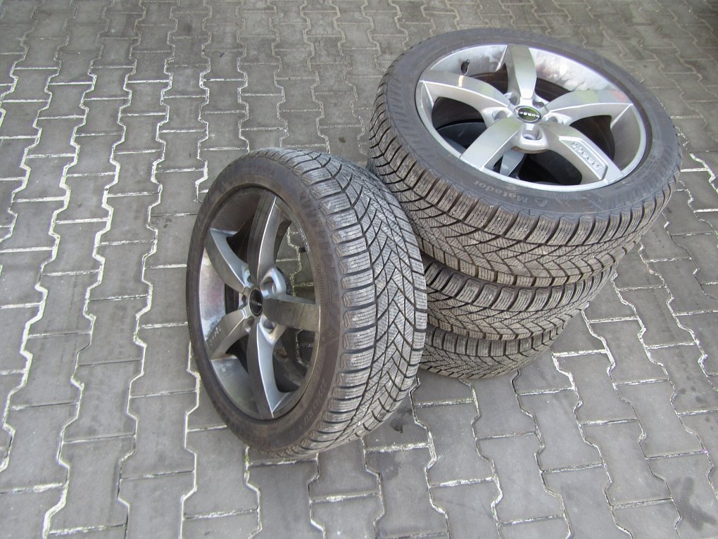 Volkswagen Golf 2.0 TSi  4x4