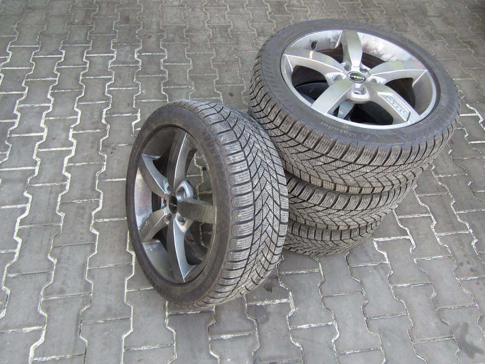 Volkswagen Golf 2.0 TSi  4x4