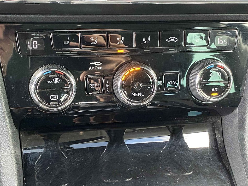 Škoda Superb III 2.0TDi Ambition