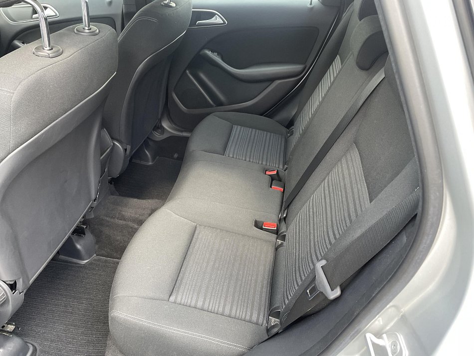 Mercedes-Benz Třída B 1.6i  180