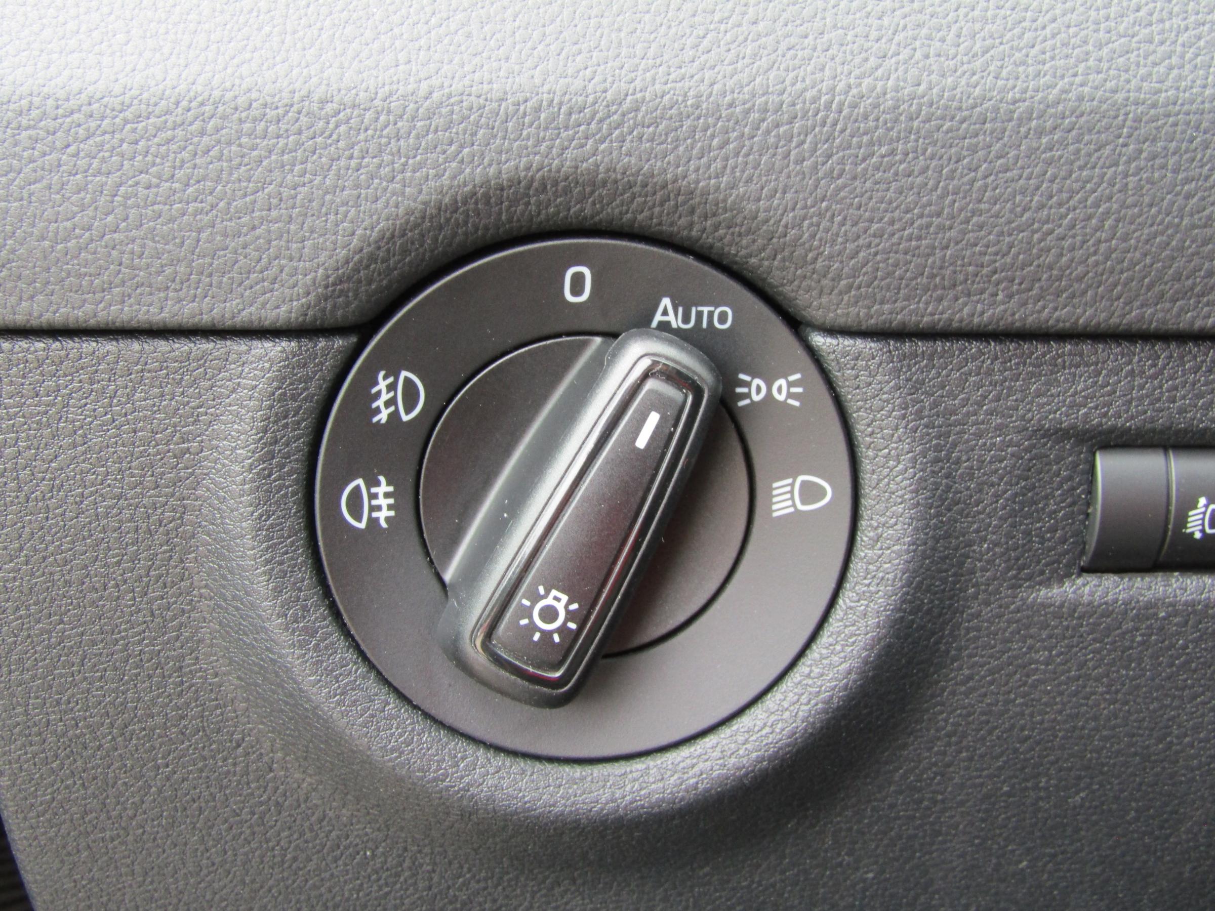 Škoda Octavia III, 2014 - pohled č. 17