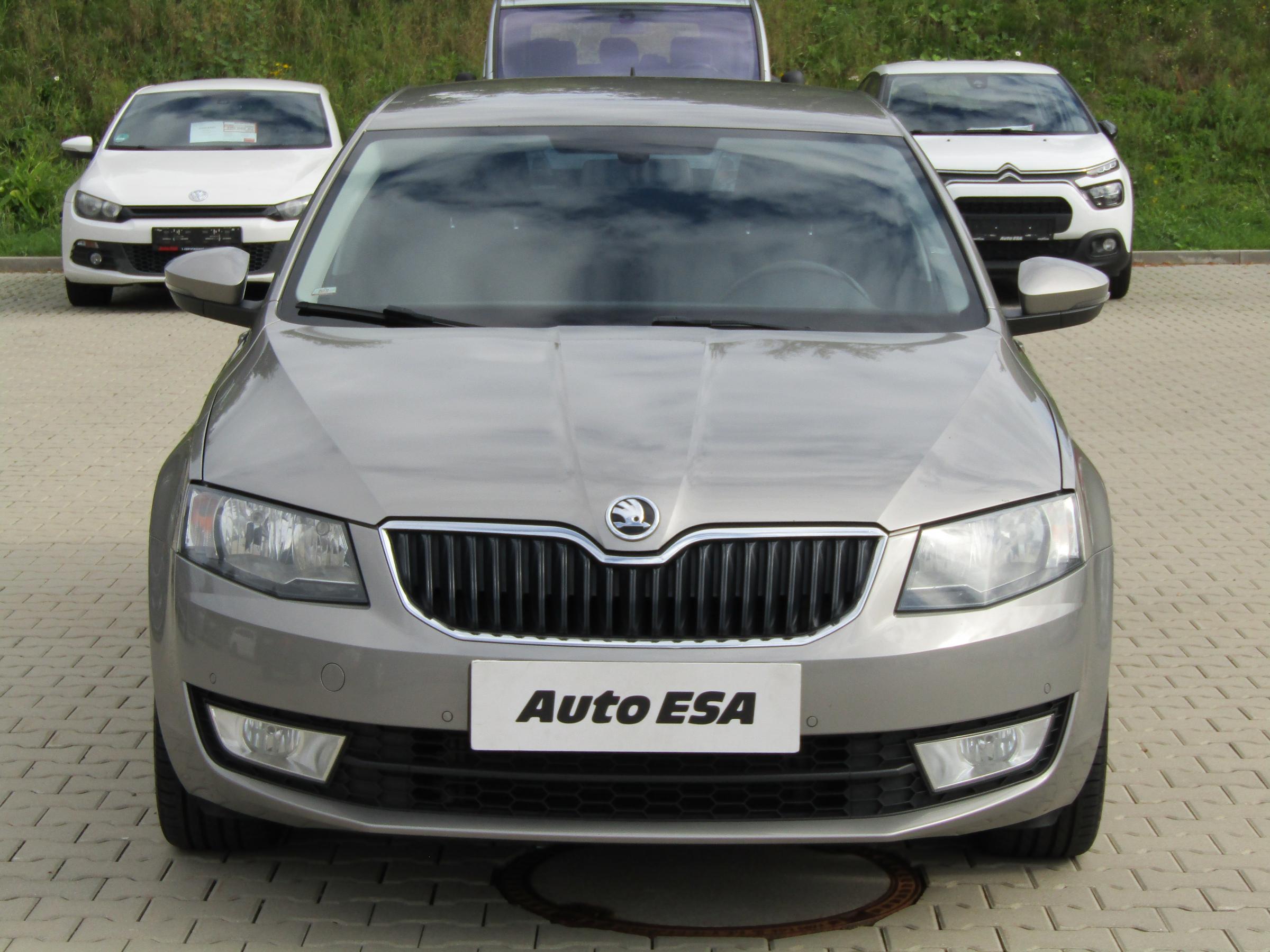 Škoda Octavia III, 2014 - pohled č. 2