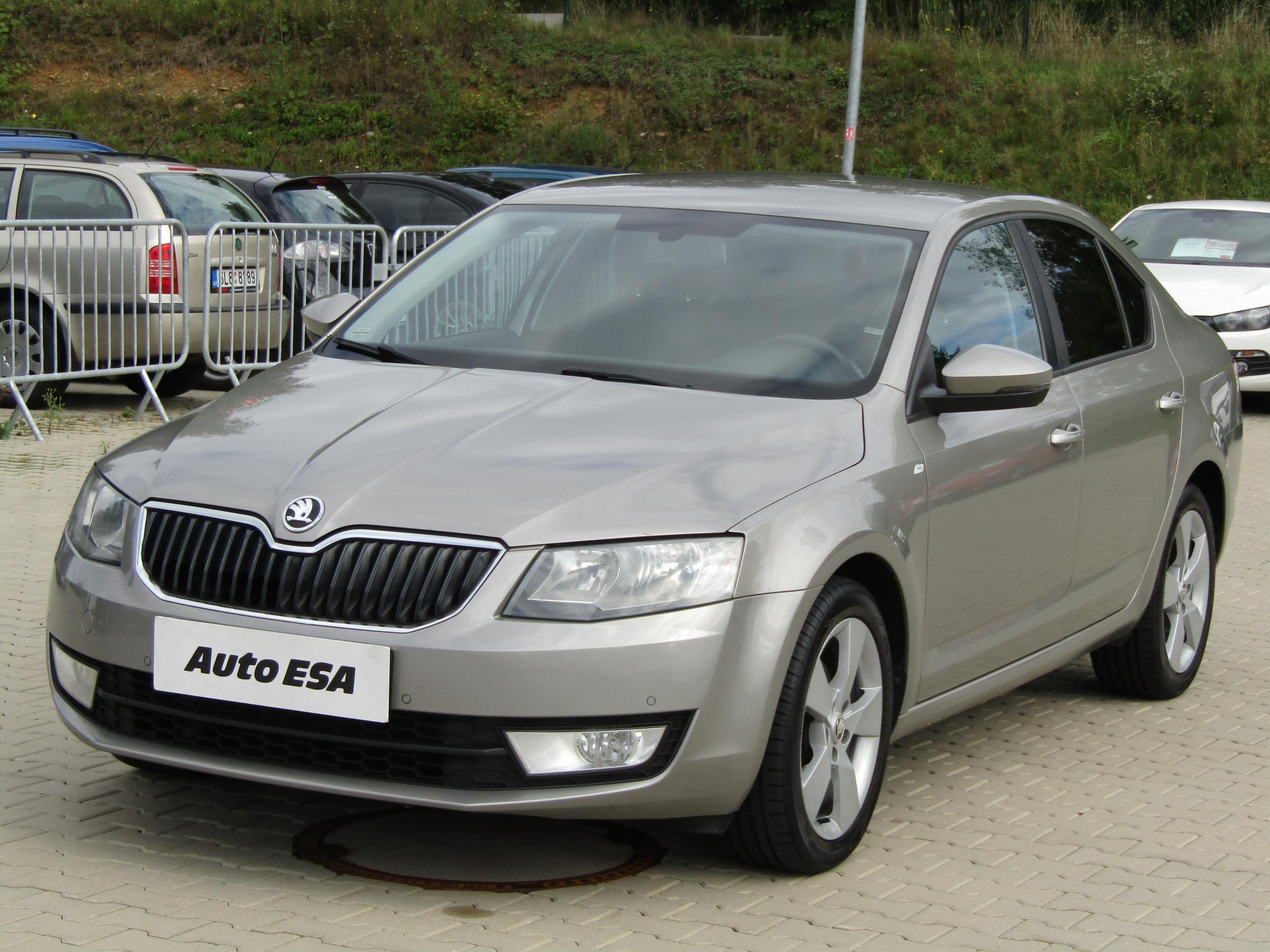 Škoda Octavia III, 2014 - pohled č. 3