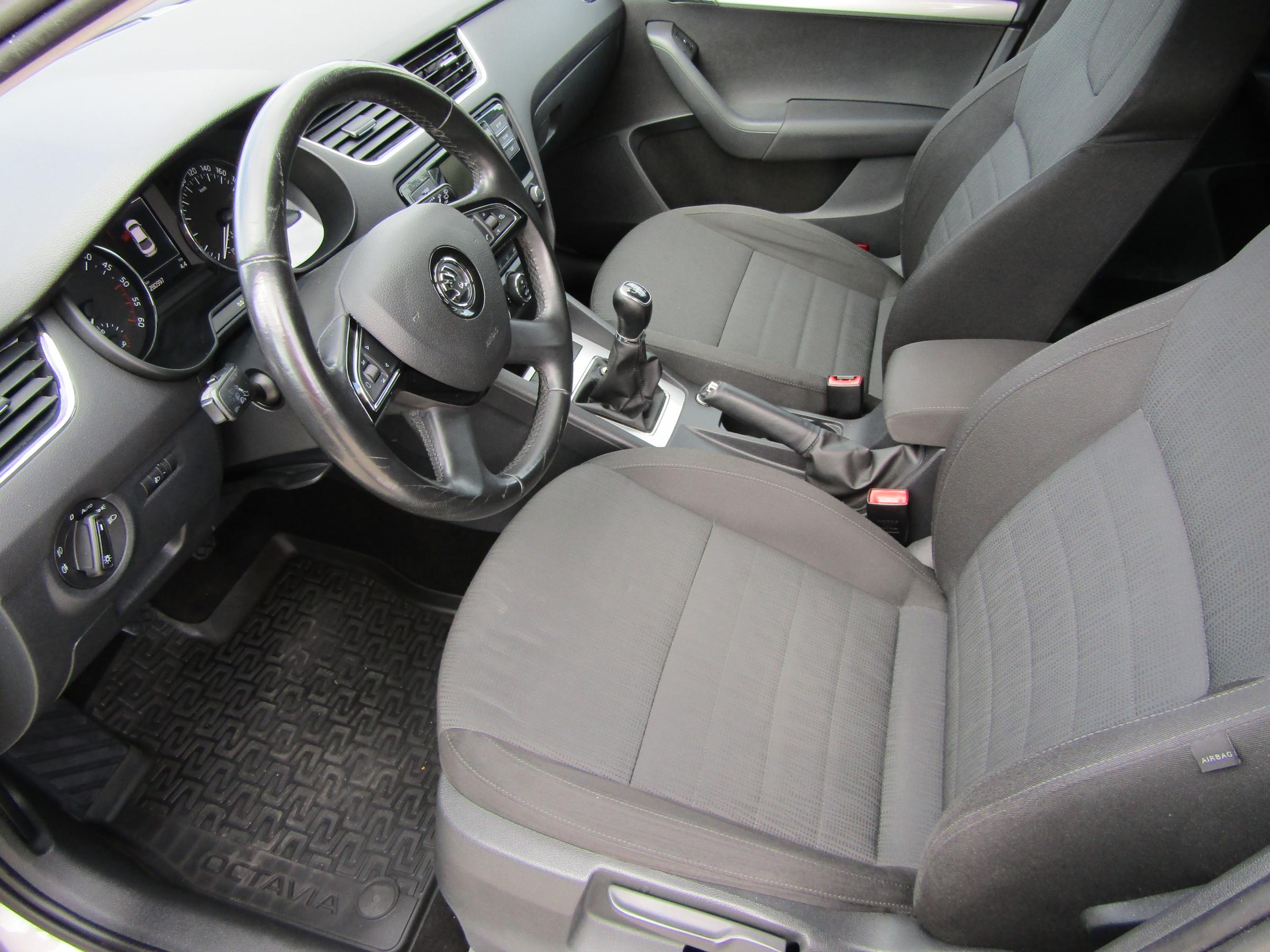 Škoda Octavia III, 2014 - pohled č. 9