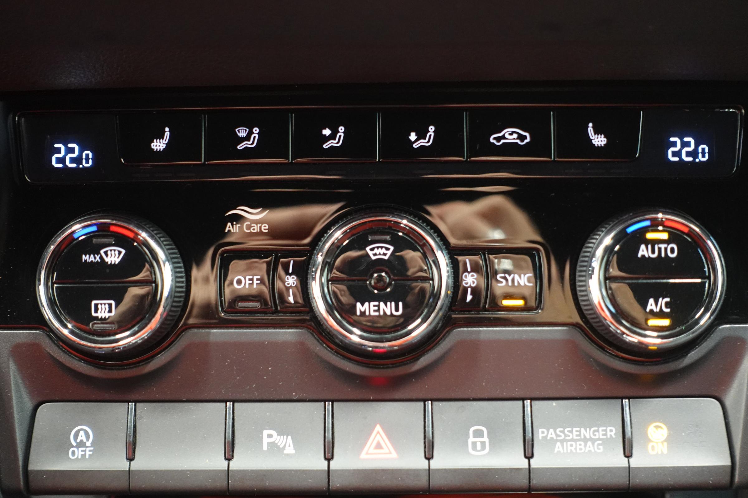 Škoda Karoq, 2020 - pohled č. 18