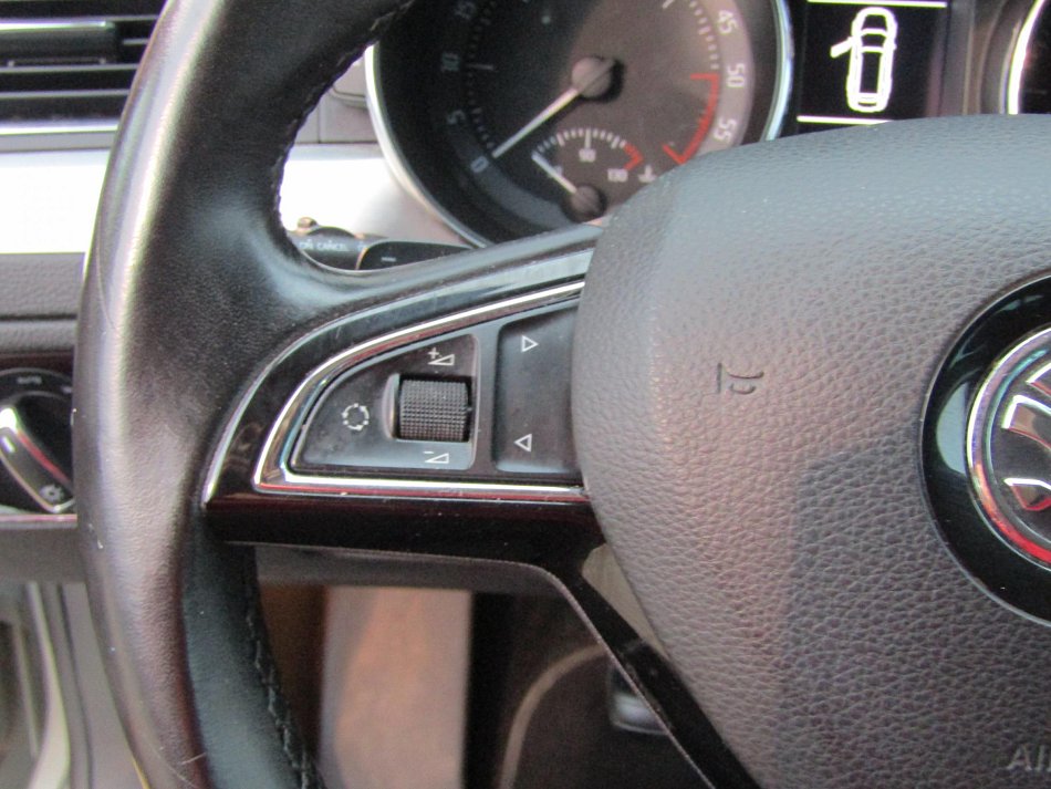 Škoda Superb II 2.0 TDi Ambition